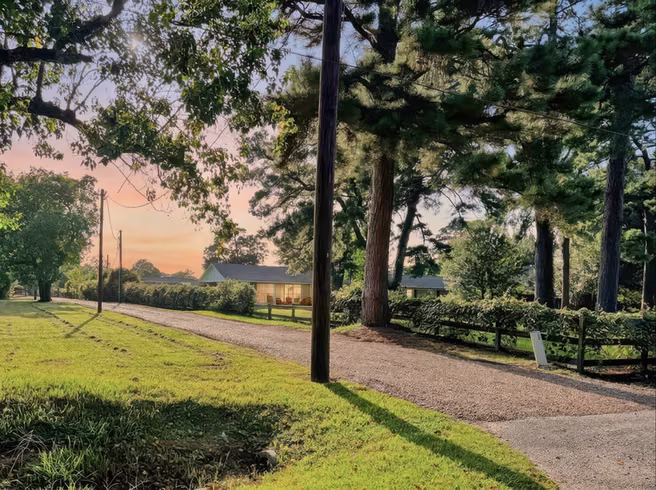 Photo of 22035 Buescher Road, Tomball, TX 77377