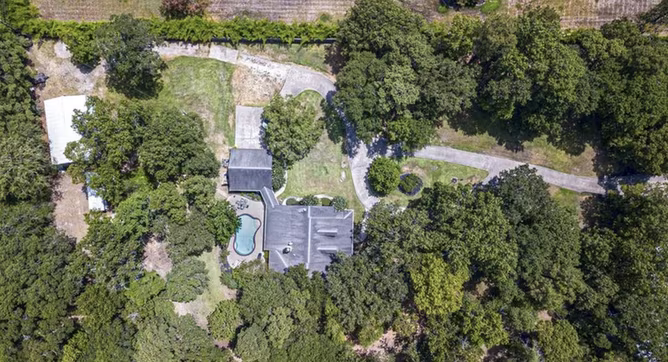 Photo 2 of 15567 Old Conroe Road, Conroe, TX