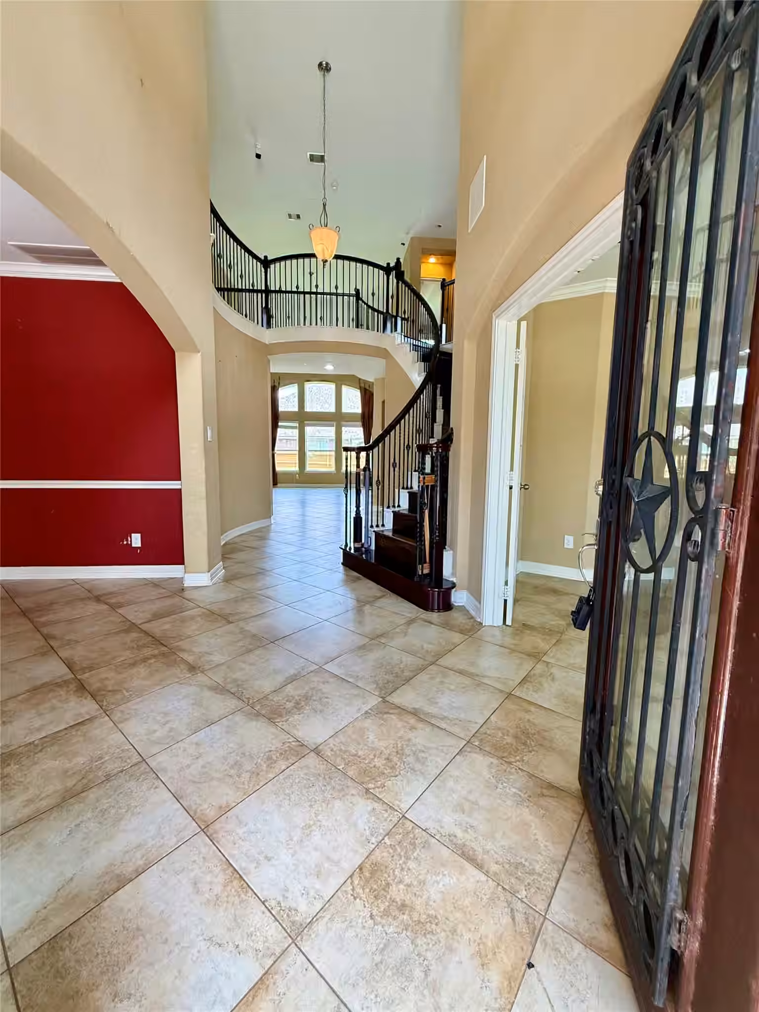 Photo 6 of 12501 PEPPERCREEK LN, Pearland, TX