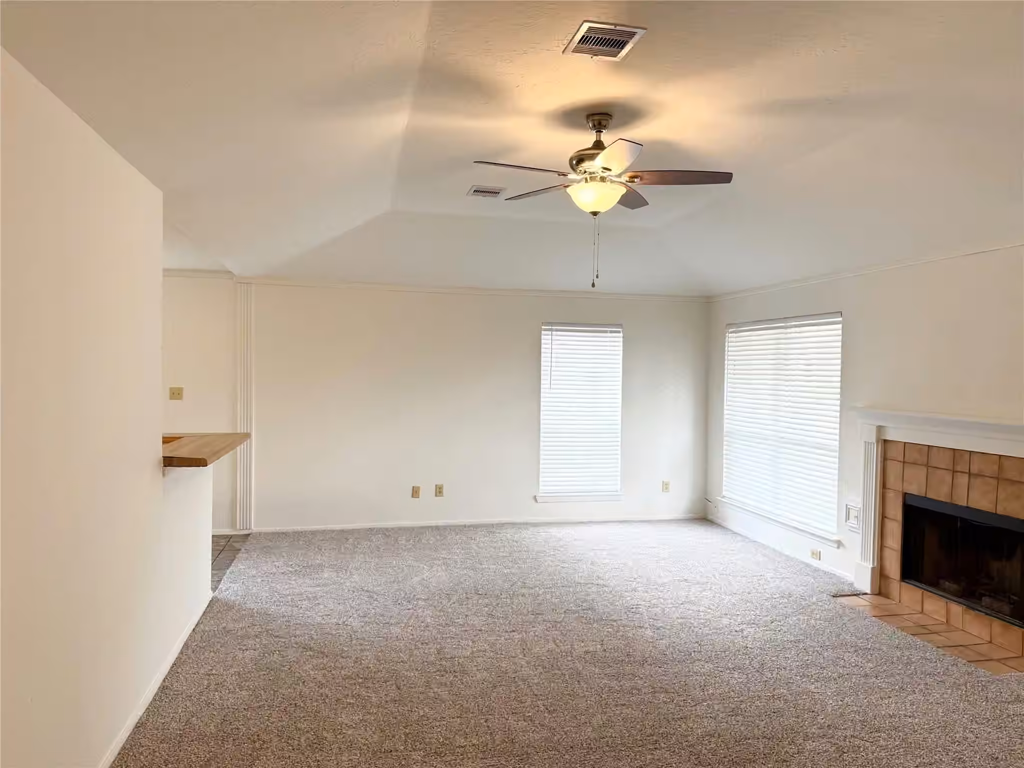 Photo 5 of 16723 Summer Dawn Lane, Houston, TX