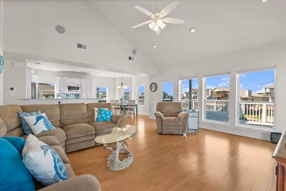 Photo 6 of 314 Windward Way, Tiki Island, TX