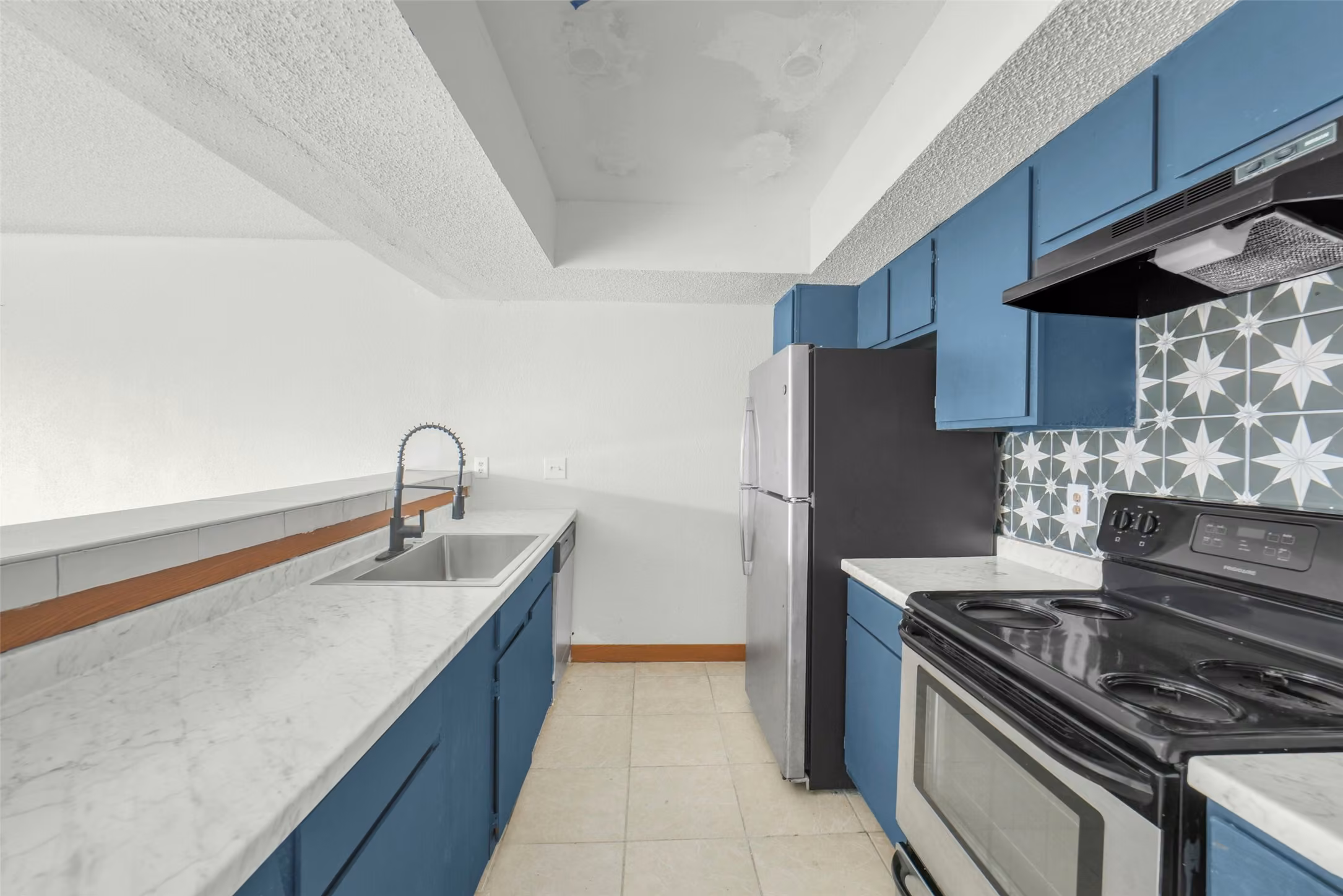 Photo 4 of 2818 S Bartell Drive 33, Houston, TX