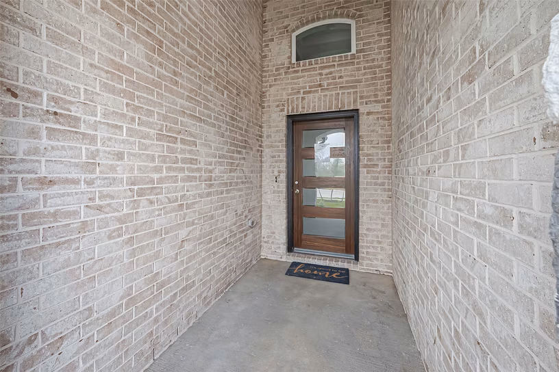 Photo 4 of 1322 Austin Colony Drive, Angleton, TX