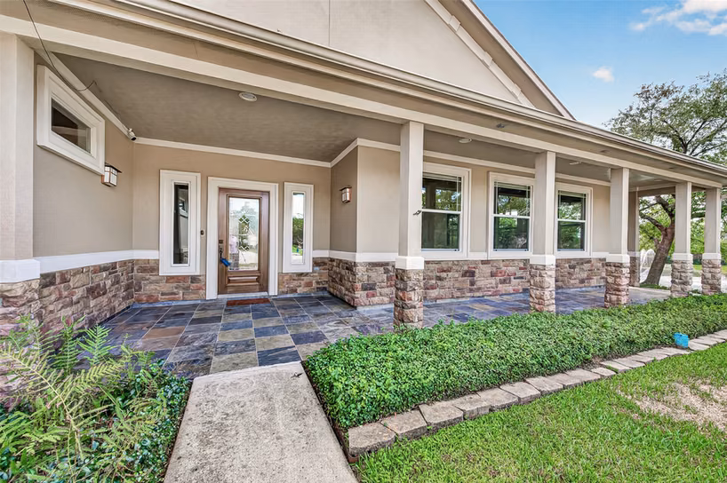 Photo 3 of 25211 Hideaway Run Dr, Spring, TX