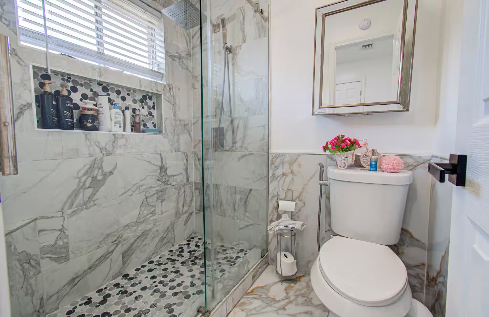 Photo 4 of 16127 Forest Way Drive, Houston, TX