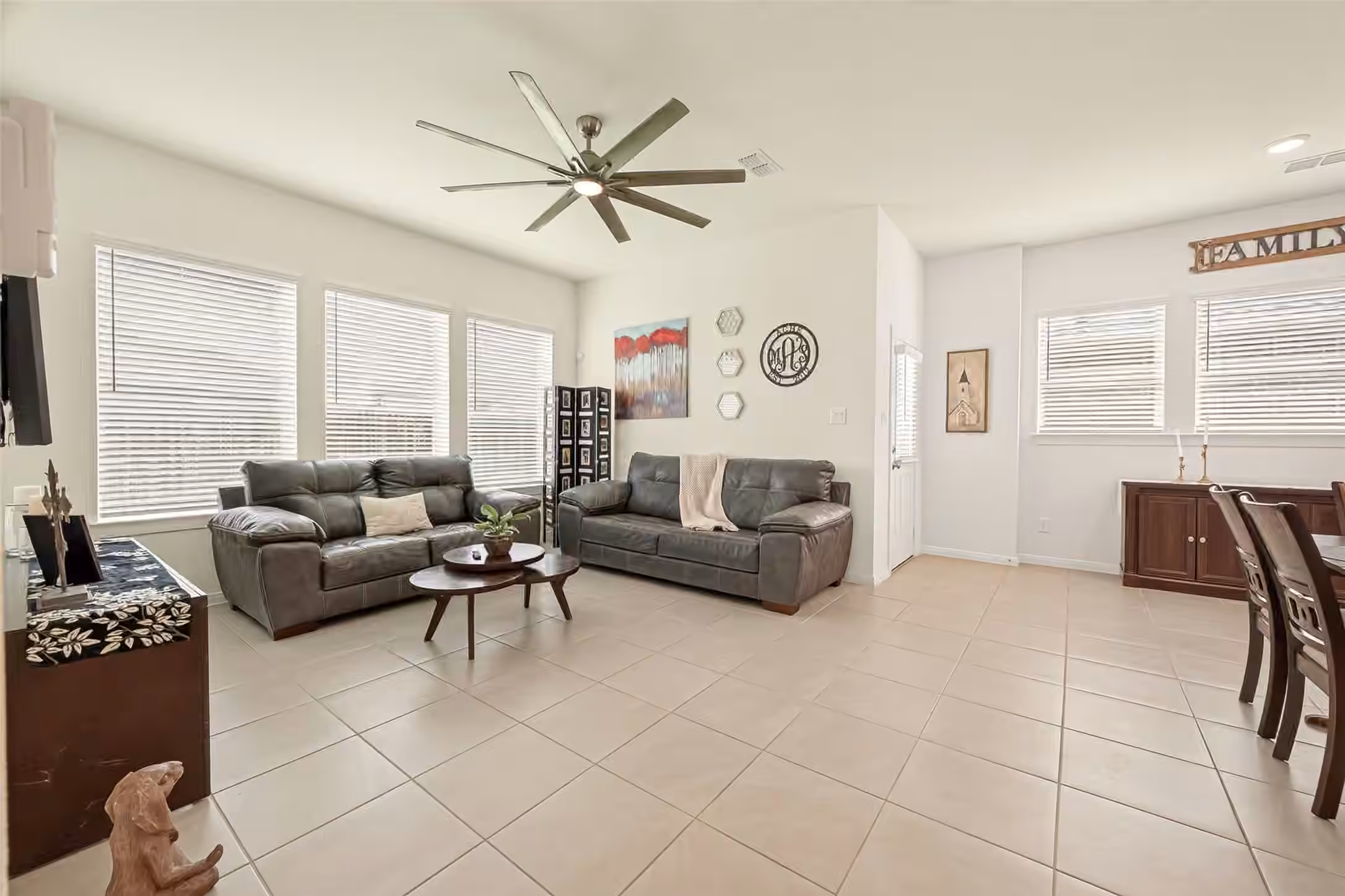 Photo 5 of 18415 Midnight Stone Lane, Cypress, TX
