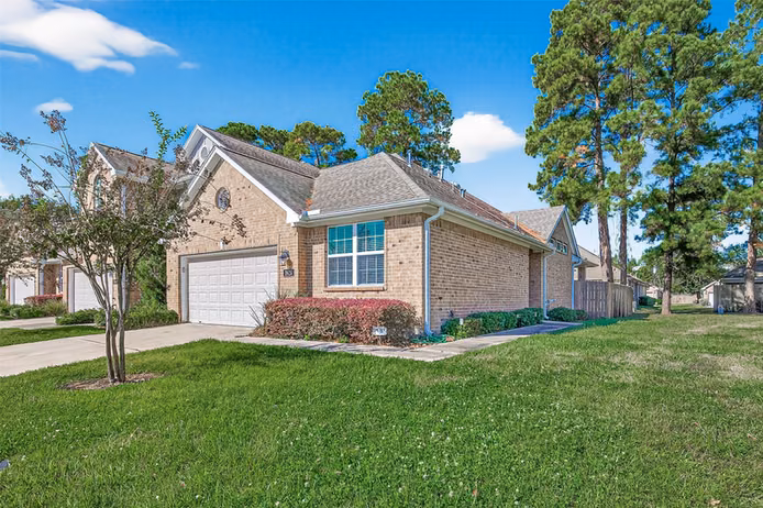 Photo of 2026 Que Manor Drive, Houston, TX 77090