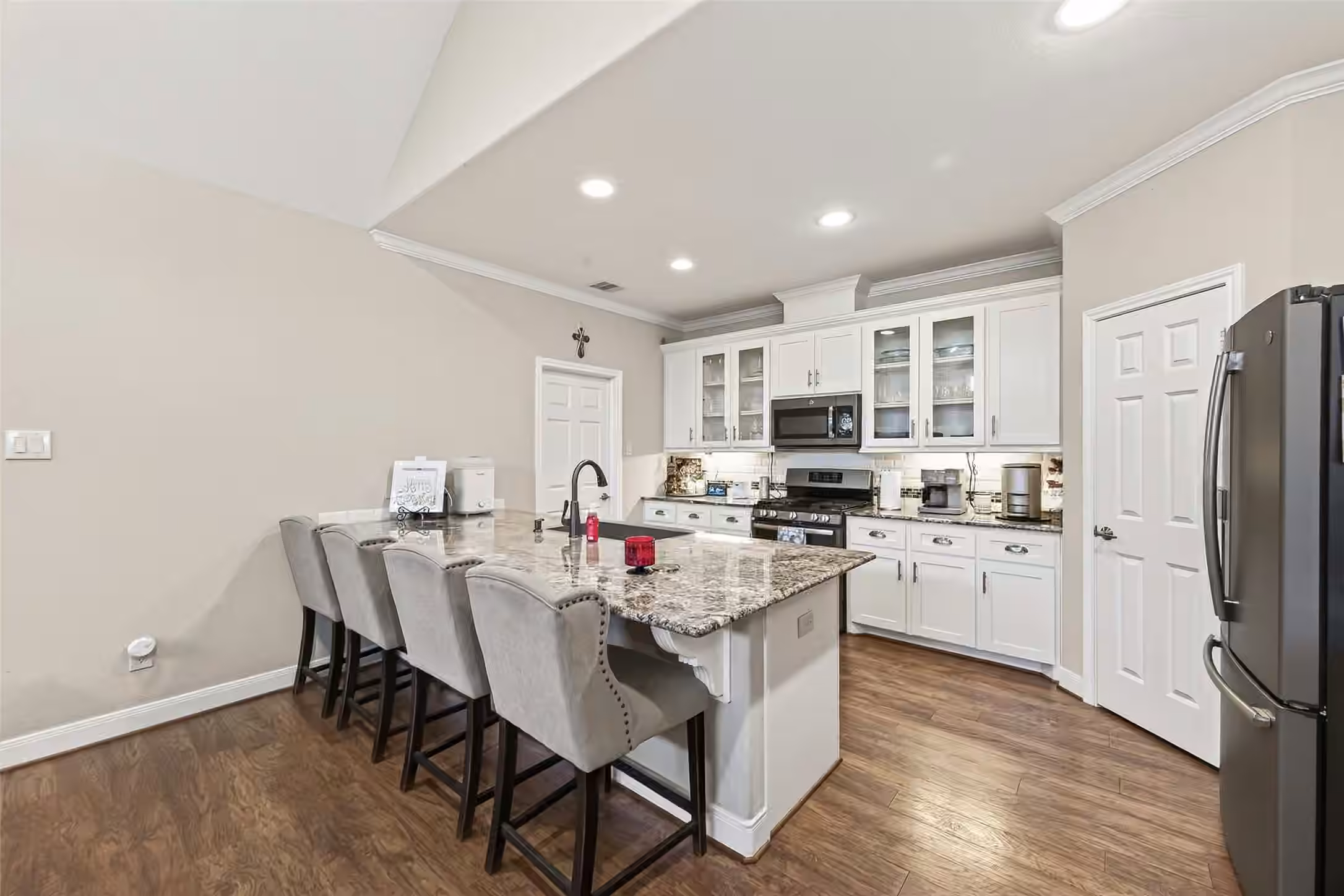 Photo 5 of 2026 Que Manor Drive, Houston, TX
