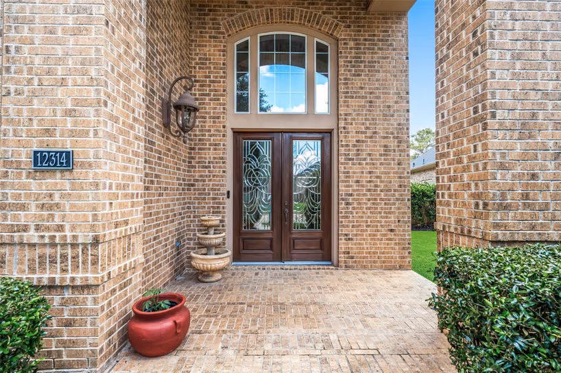 Photo 3 of 12314 Bend Creek Lane, Pearland, TX