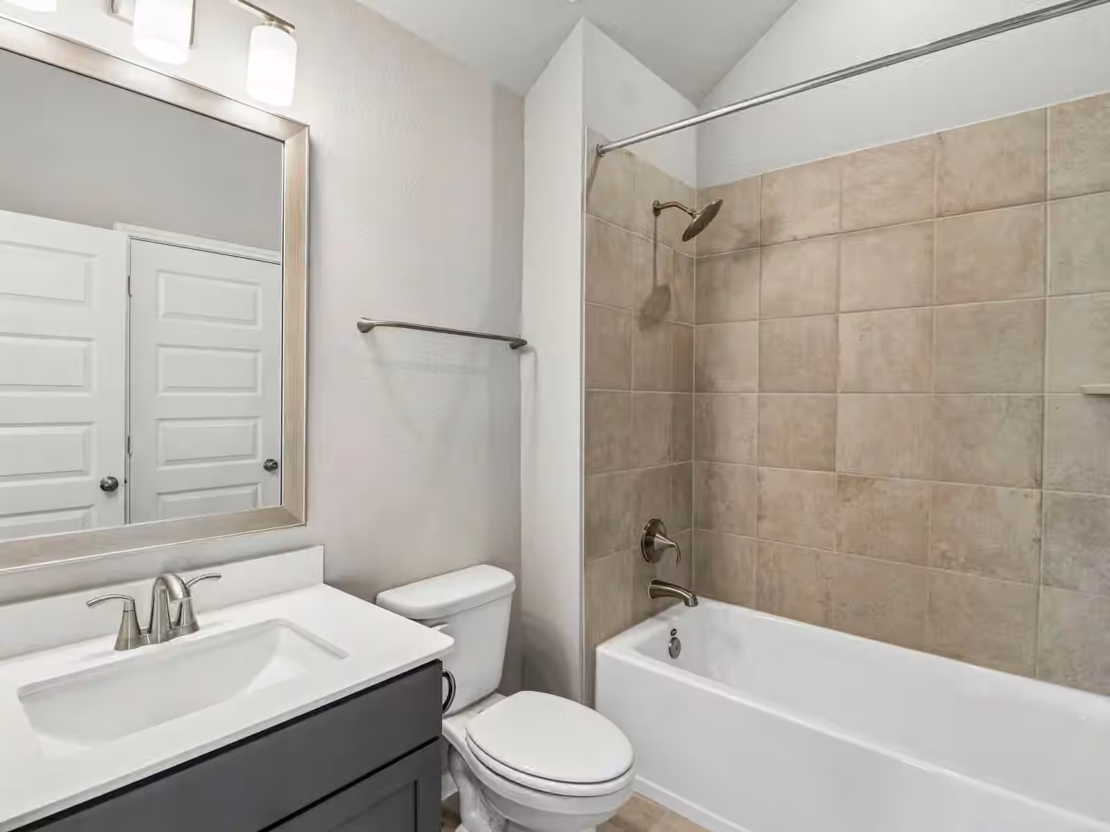 Photo 7 of 6107 Golden Plover Lane, Pearland, TX