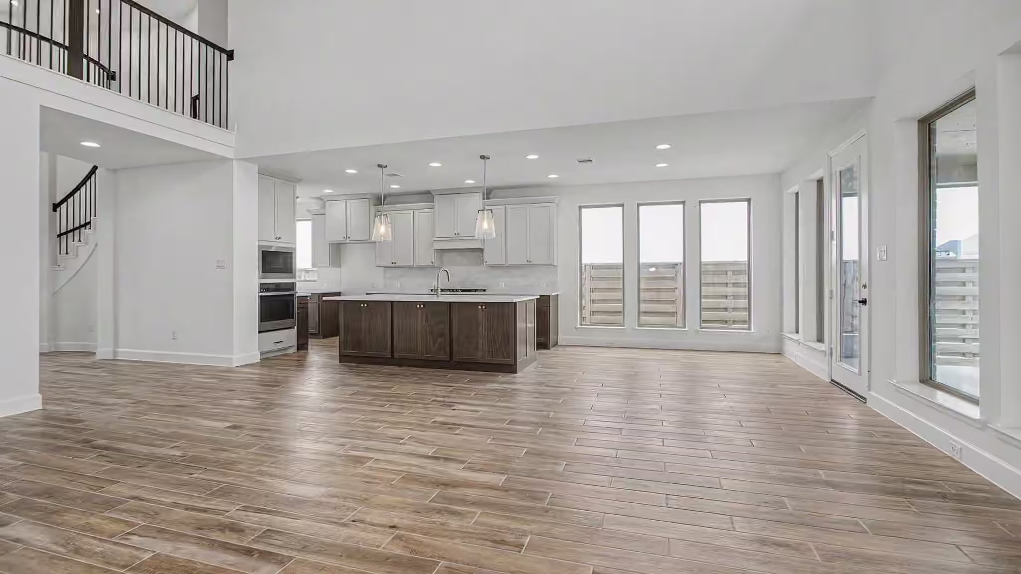 Photo 4 of 4930 Sunrise Avenue, Richmond, TX