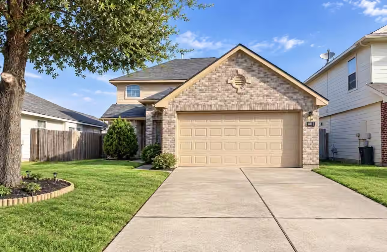 Photo of 1011 Lancaster Lake Drive, Houston, TX