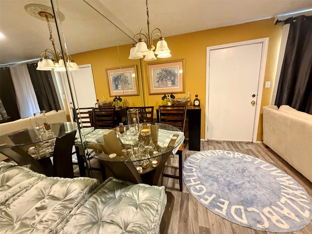 Photo 2 of 5615 Bissonnet Street 214 A, Houston, TX