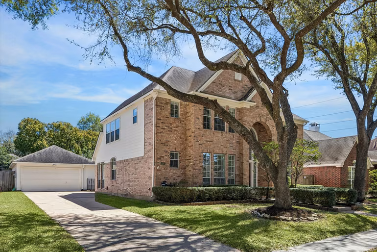 Photo 3 of 1207 Ellcreek Court, Sugar Land, TX