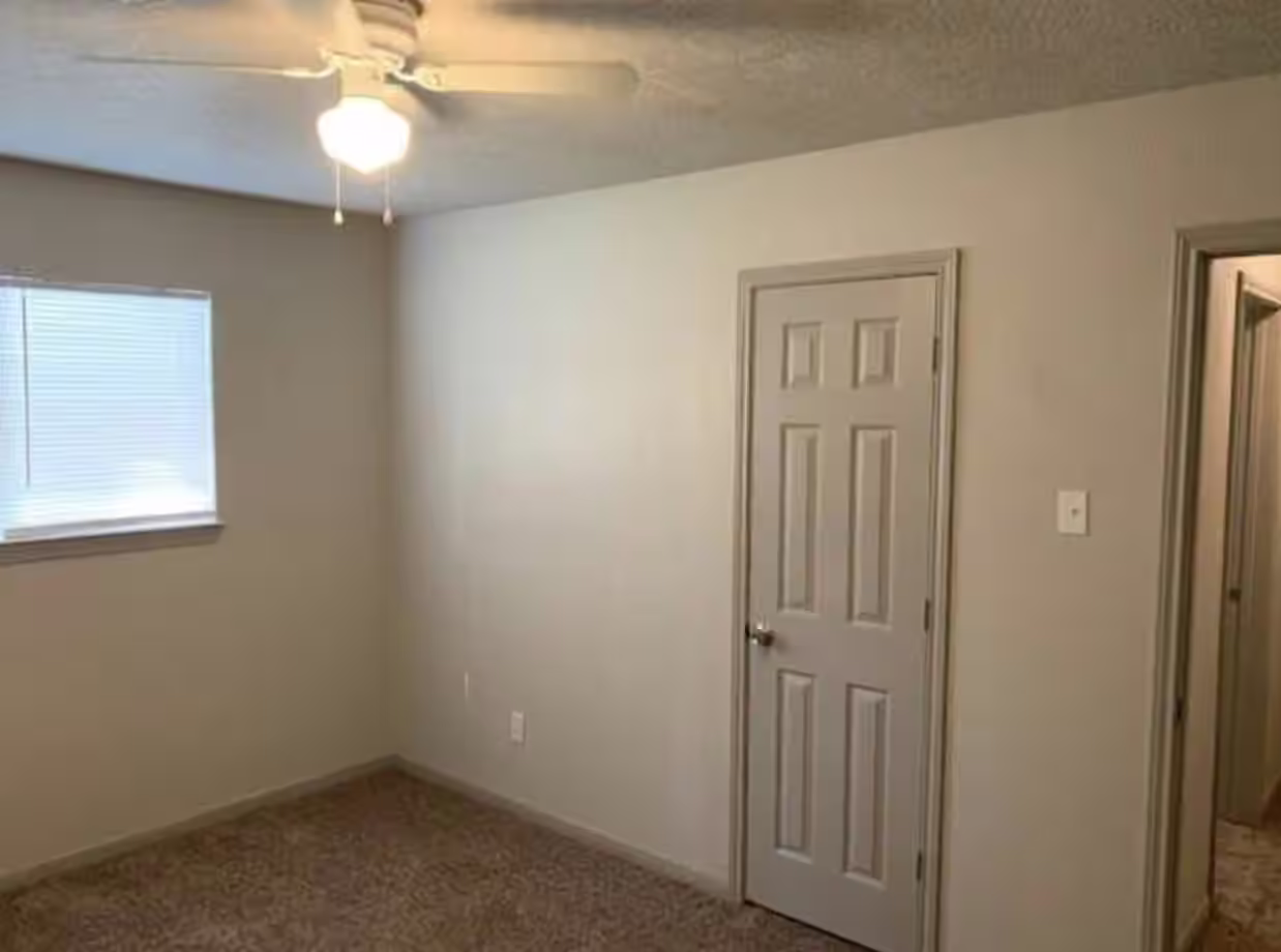 Photo 3 of 8711 Valley Pond Court, Houston, TX
