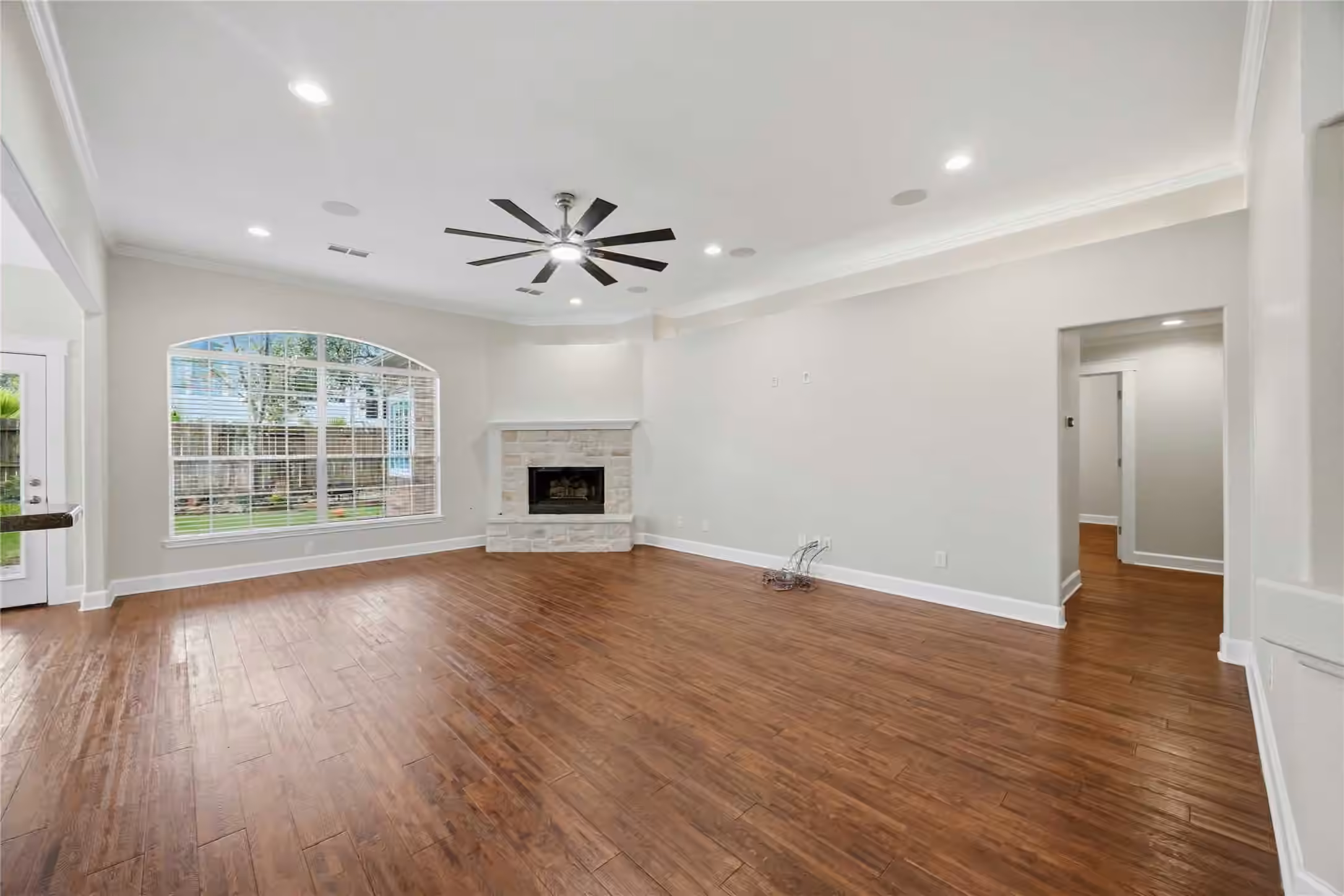 Photo 6 of 14527 Farrawood Drive, Cypress, TX