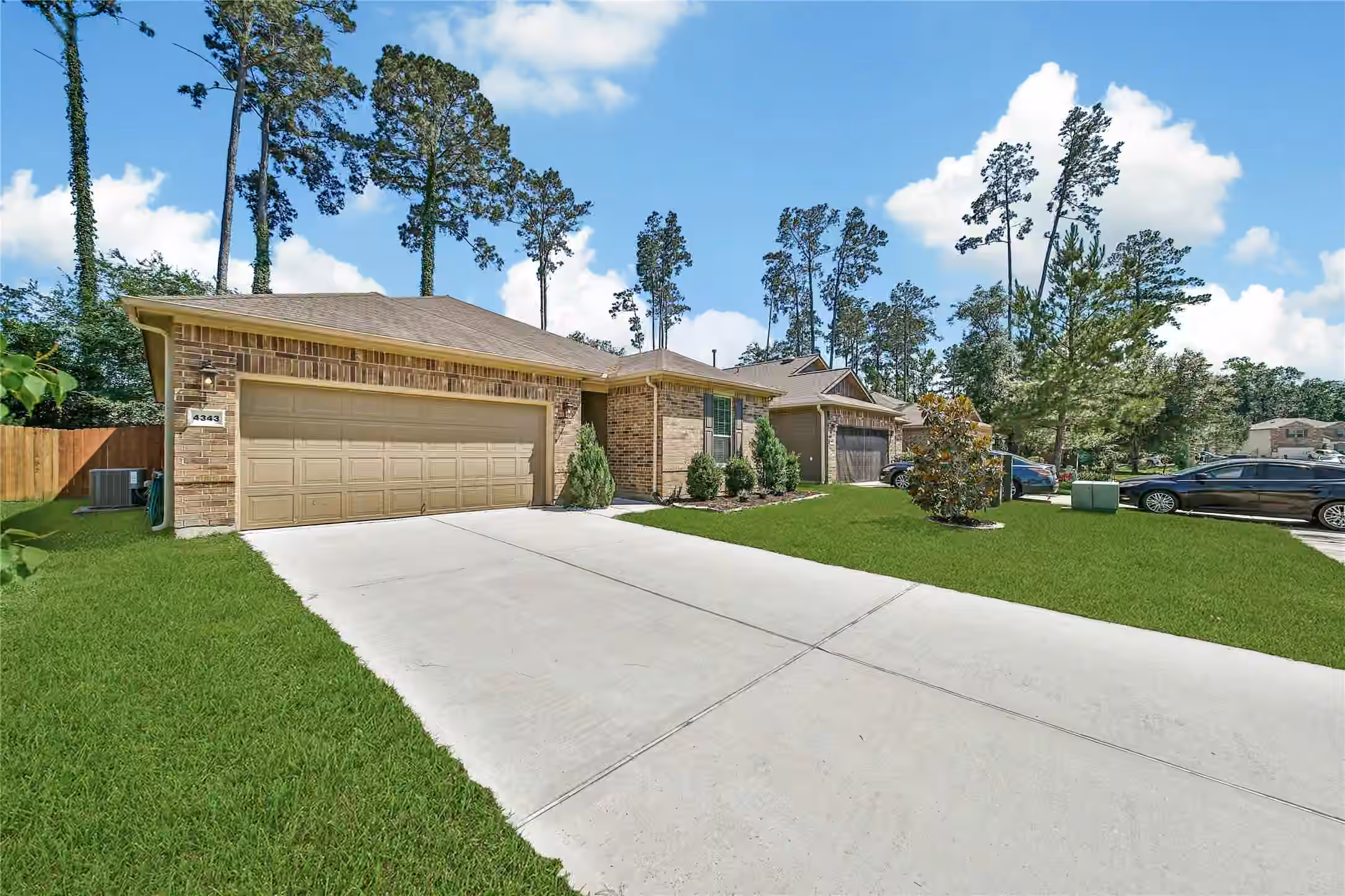 Photo 3 of 4343 Roaring Timber Drive, Conroe, TX