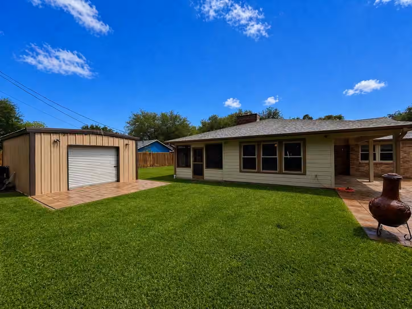 Photo 3 of 913 Cannan Drive, Angleton, TX