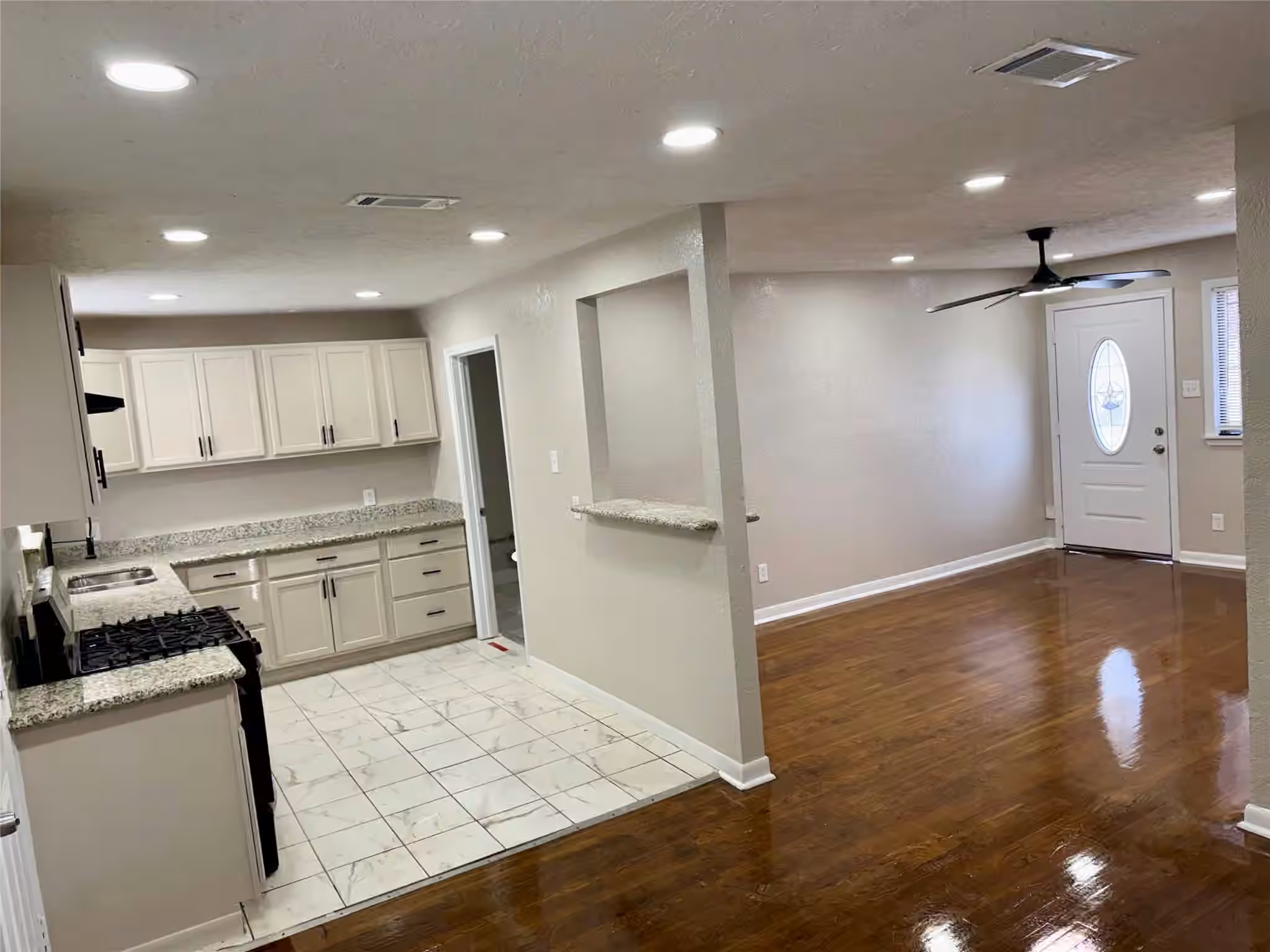 Photo 3 of 1307 Armor Avenue, Pasadena, TX