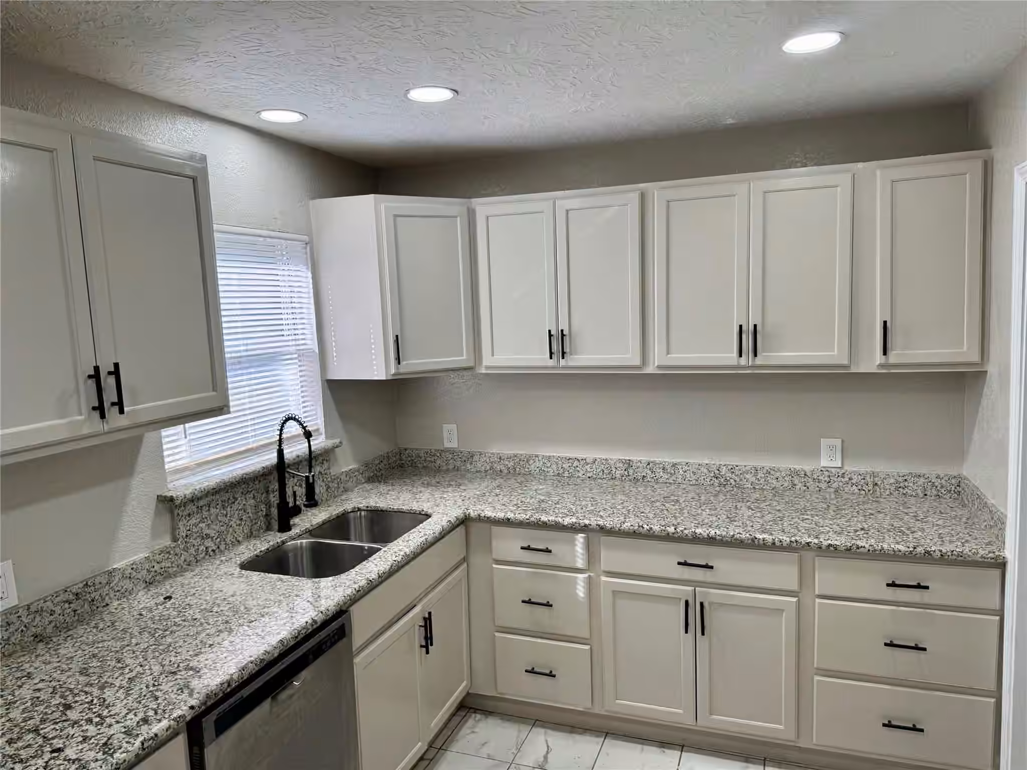 Photo 7 of 1307 Armor Avenue, Pasadena, TX