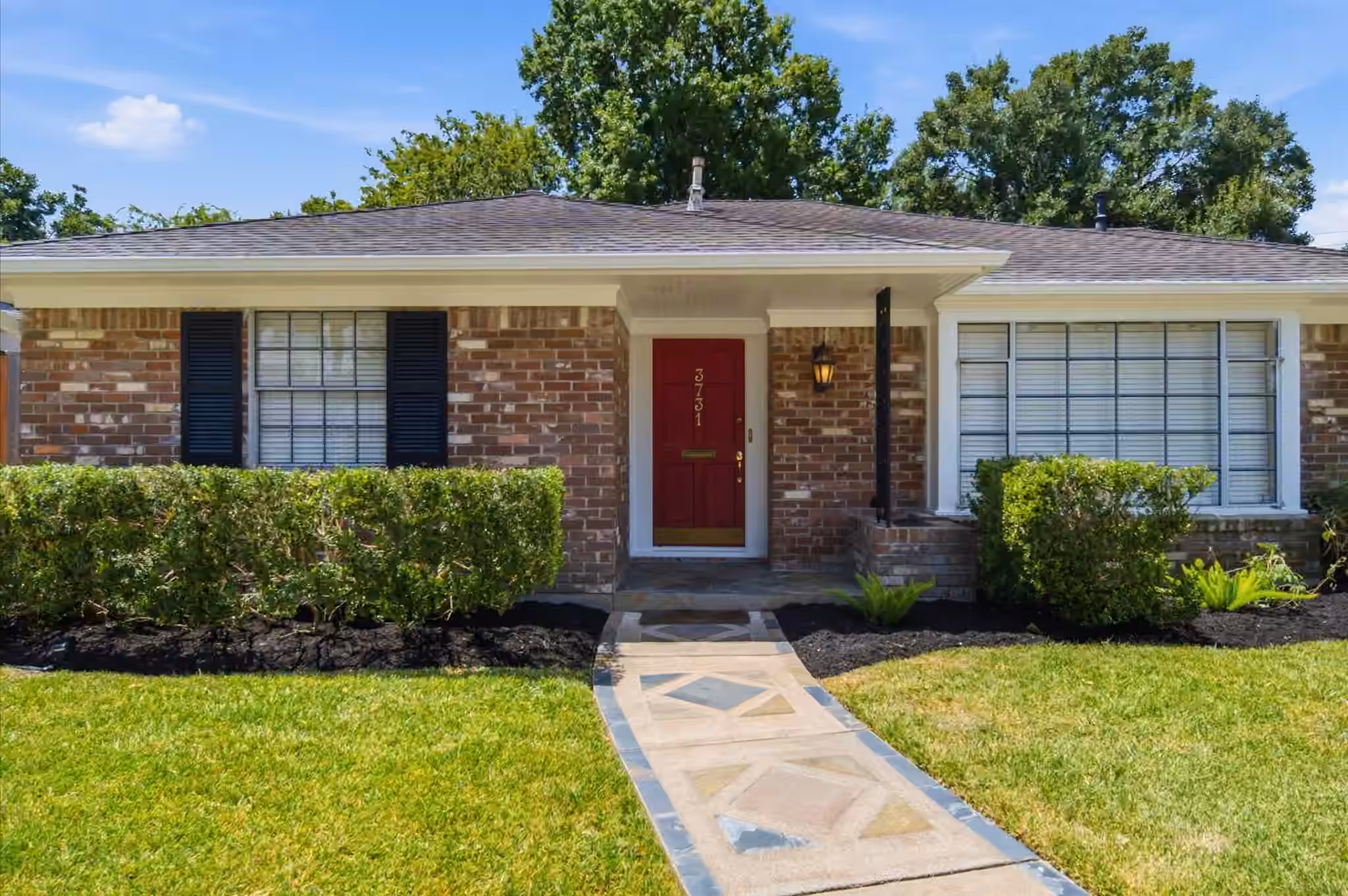 Photo 3 of 3731 Latma Drive, Houston, TX