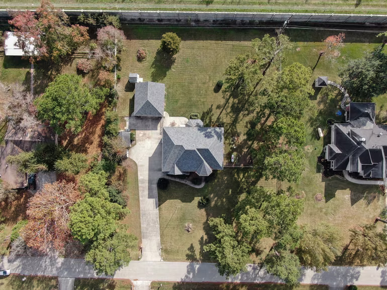 Photo 2 of 13415 Lucien Lane, Tomball, TX
