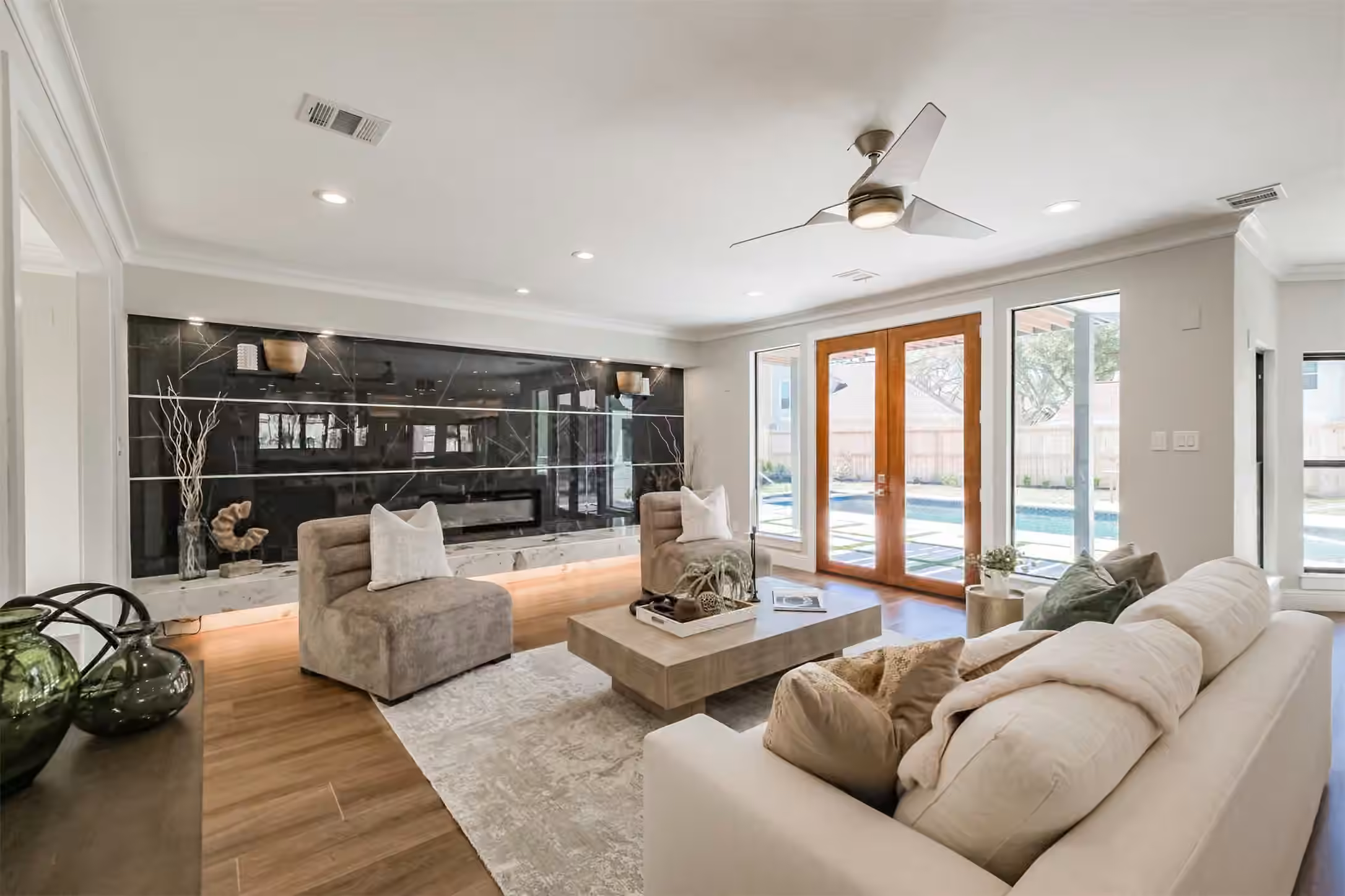 Photo 5 of 502 Lee Shore Lane, Houston, TX