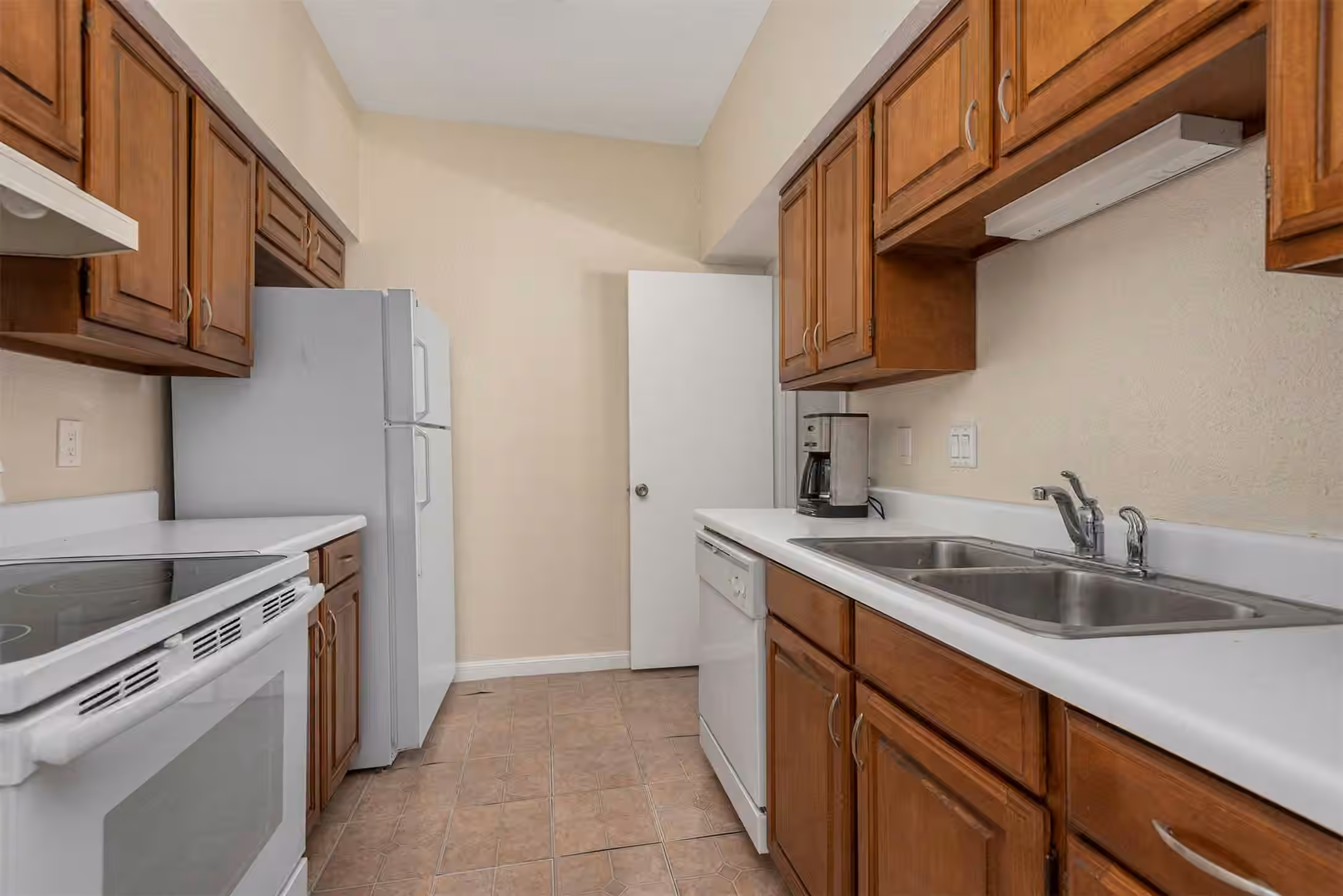 Photo 4 of 2400 N Braeswood Boulevard 220, Houston, TX