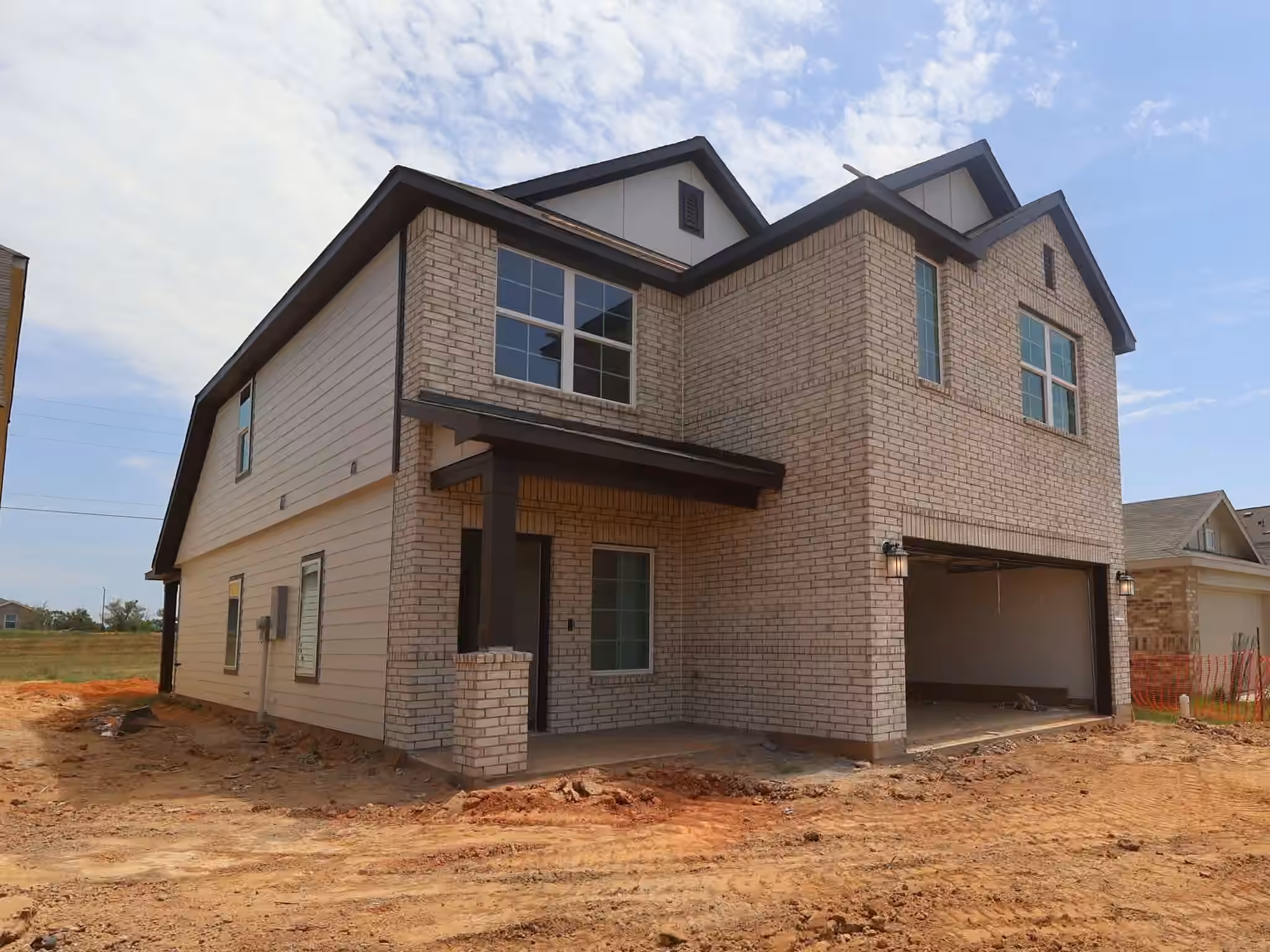 Photo 2 of 825 Village Brook Drive, Willis, TX