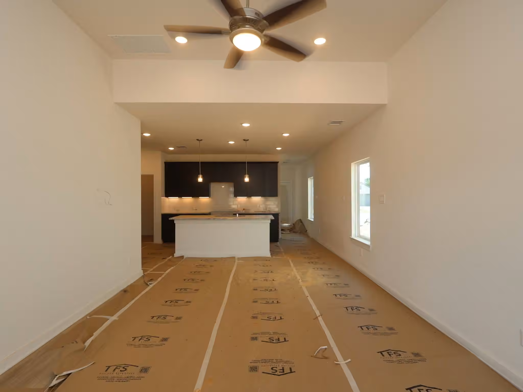 Photo 4 of 825 Village Brook Drive, Willis, TX