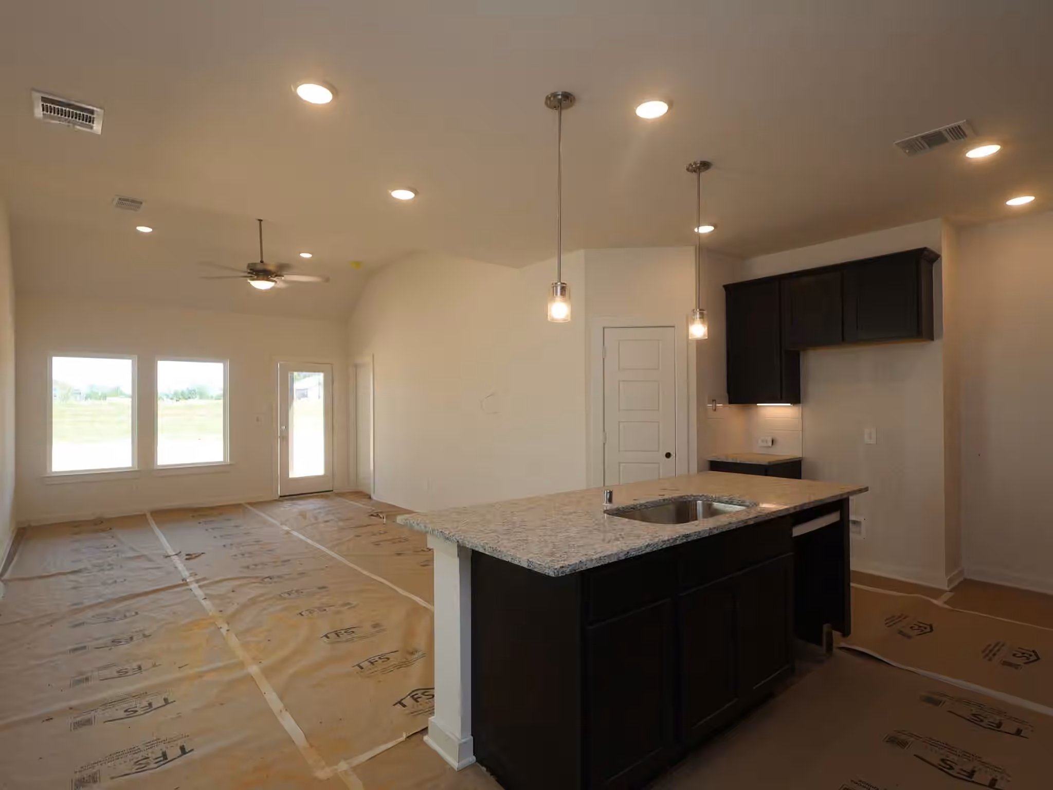 Photo 5 of 825 Village Brook Drive, Willis, TX