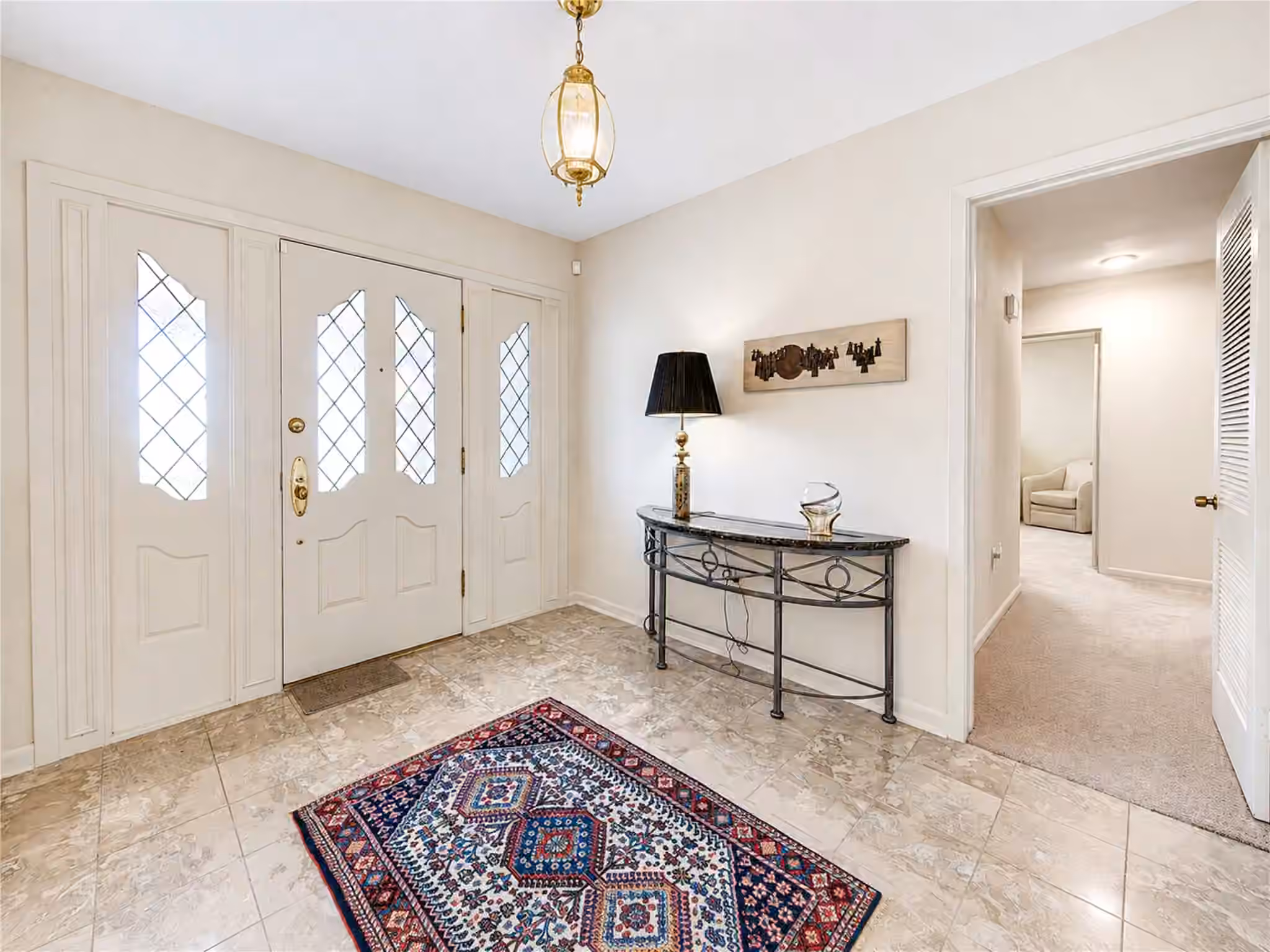 Photo 3 of 5107 Queensloch, Houston, TX