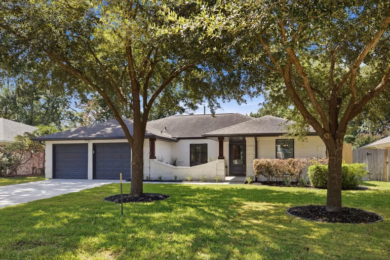 Photo of 14035 Pinerock Lane, Houston, TX
