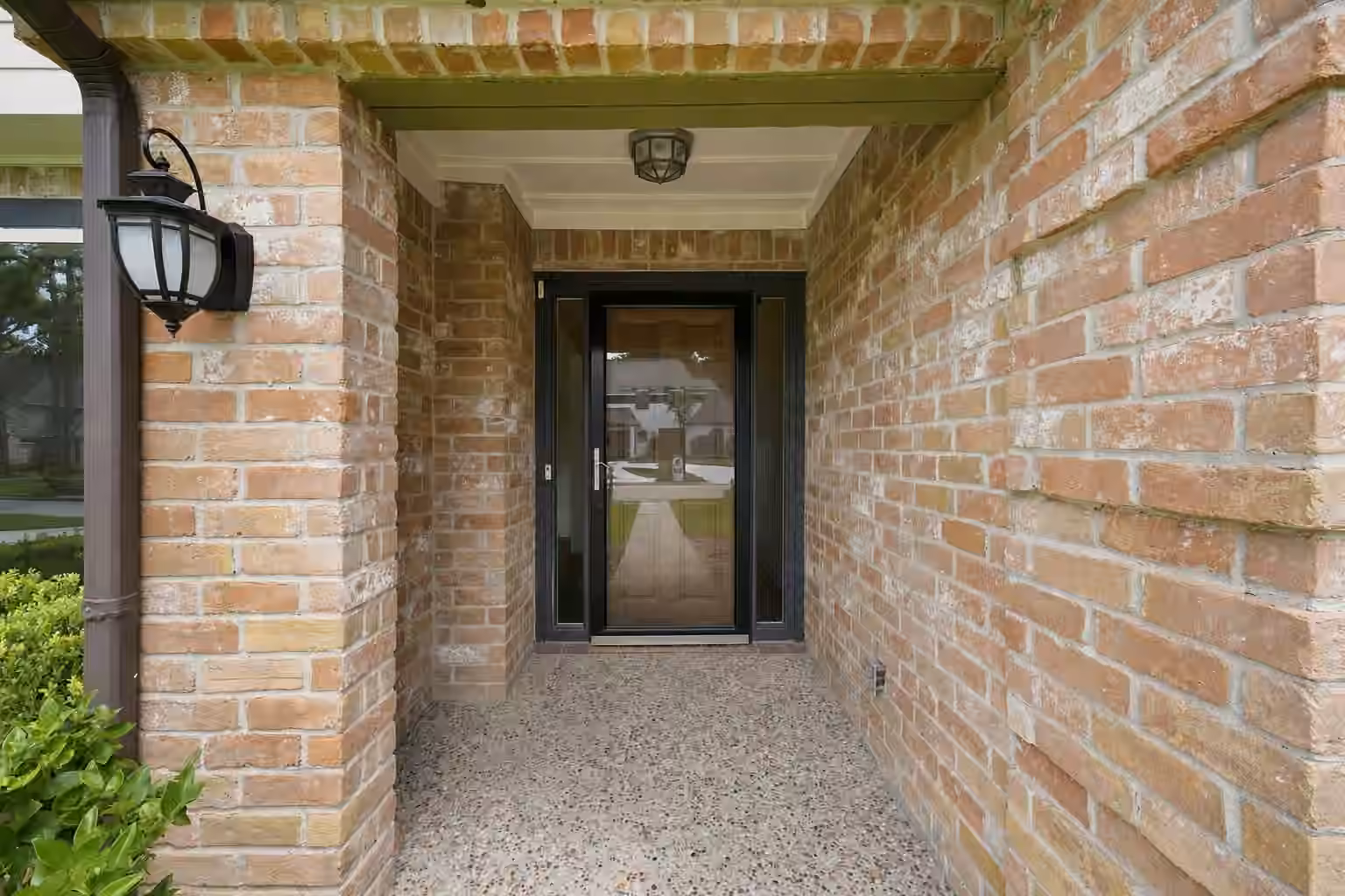 Photo 3 of 5514 Pine Arbor Drive, Houston, TX