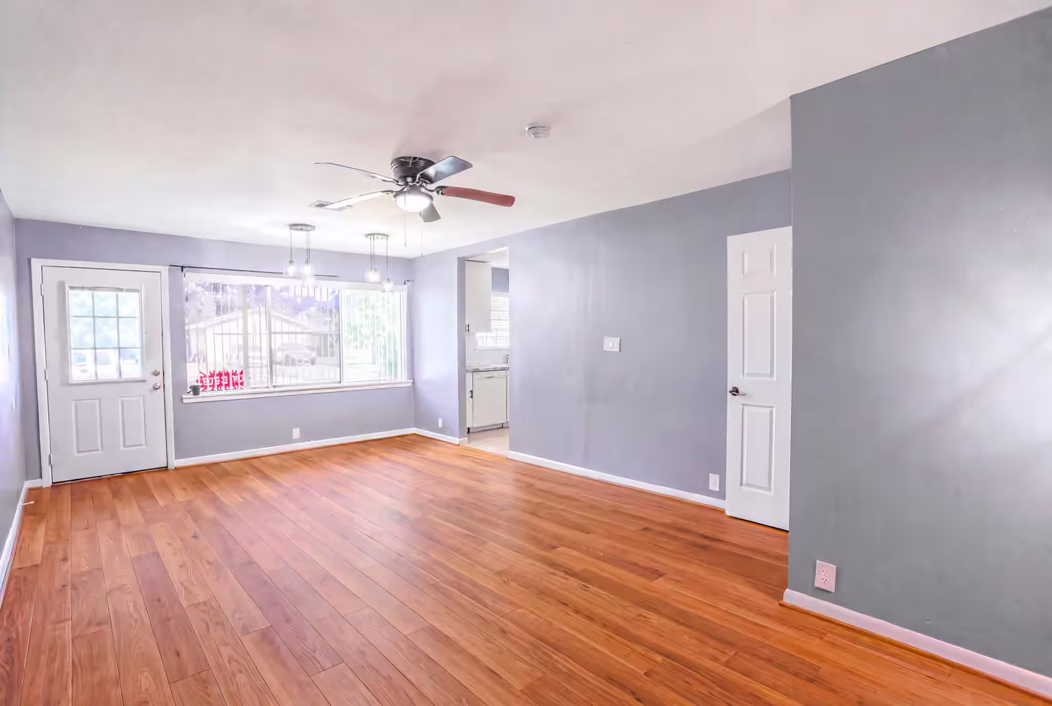 Photo 5 of 511 Guyer Street, Sugar Land, TX