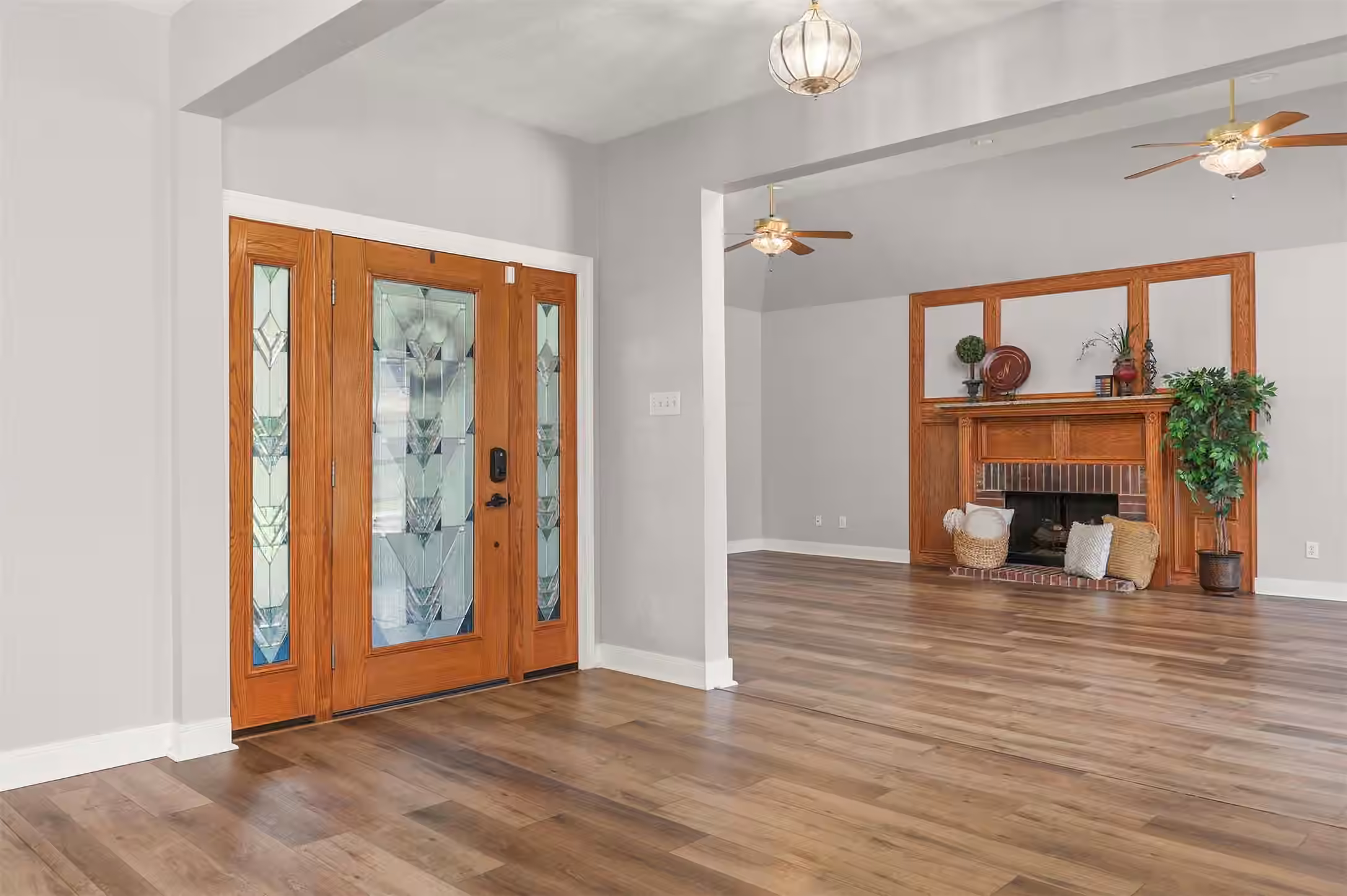 Photo 5 of 1133 Helen Drive, Deer Park, TX