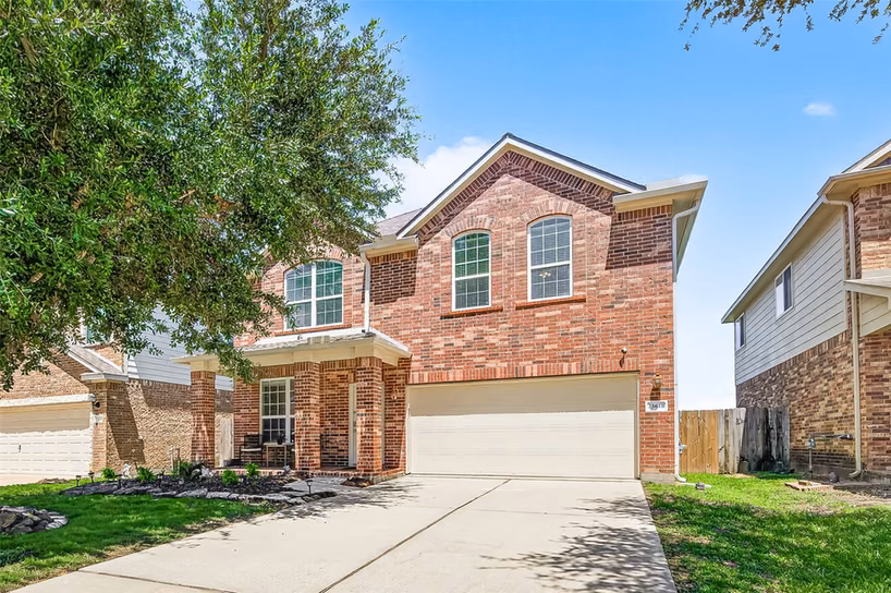 Photo 3 of 23618 Plantation Pines Lane, Tomball, TX