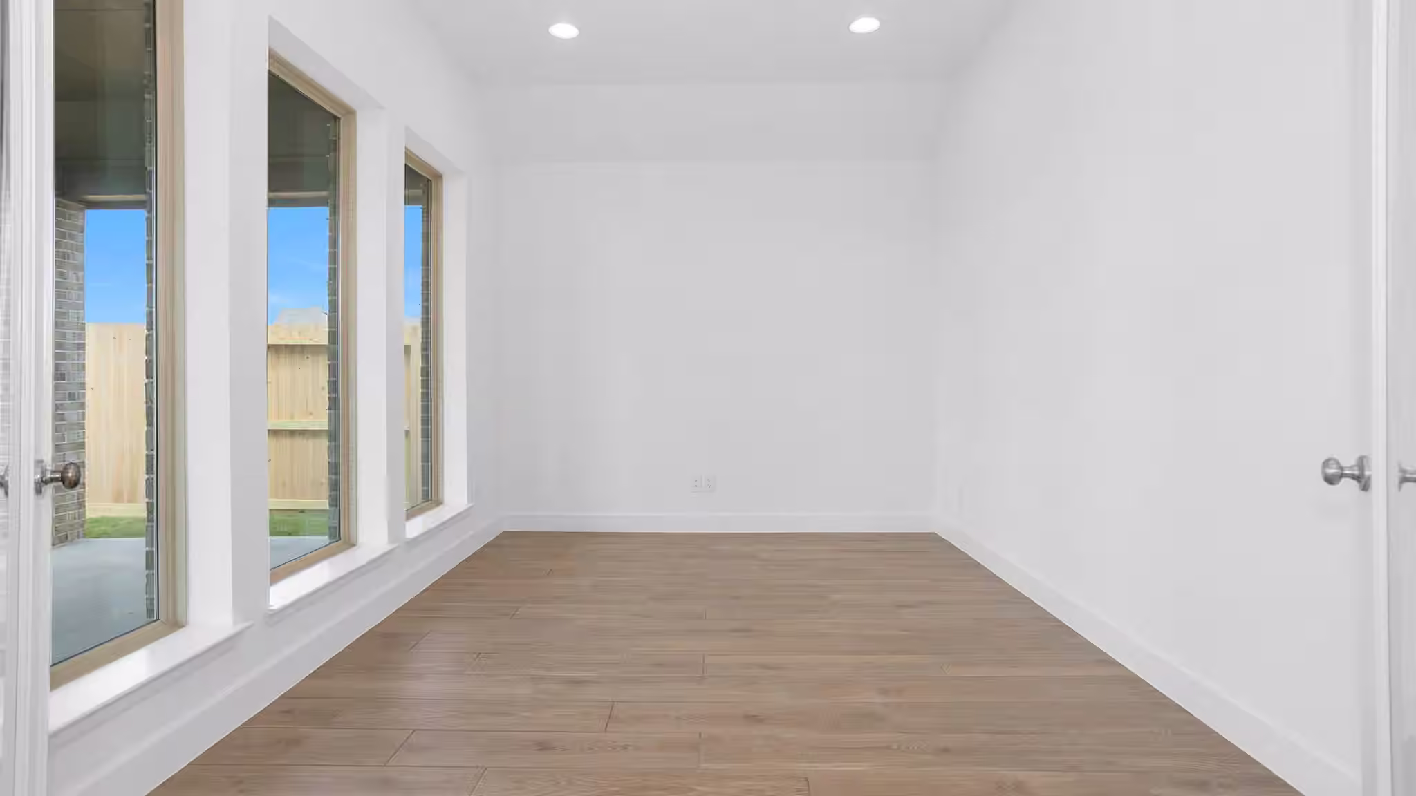 Photo 7 of 12207 Hudson Drive, Mont Belvieu, TX