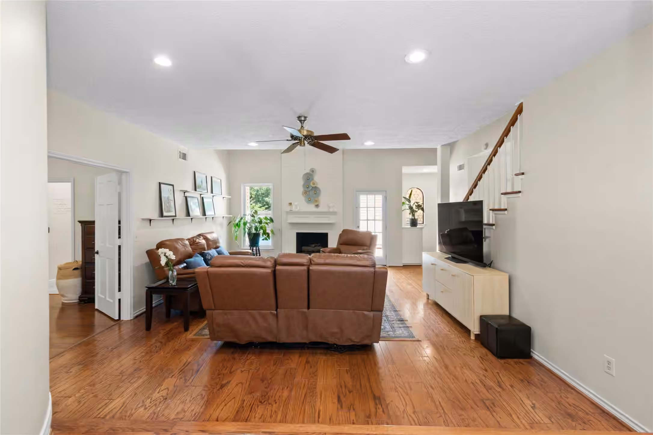 Photo 6 of 3 Dunlin Meadow Court, The Woodlands, TX