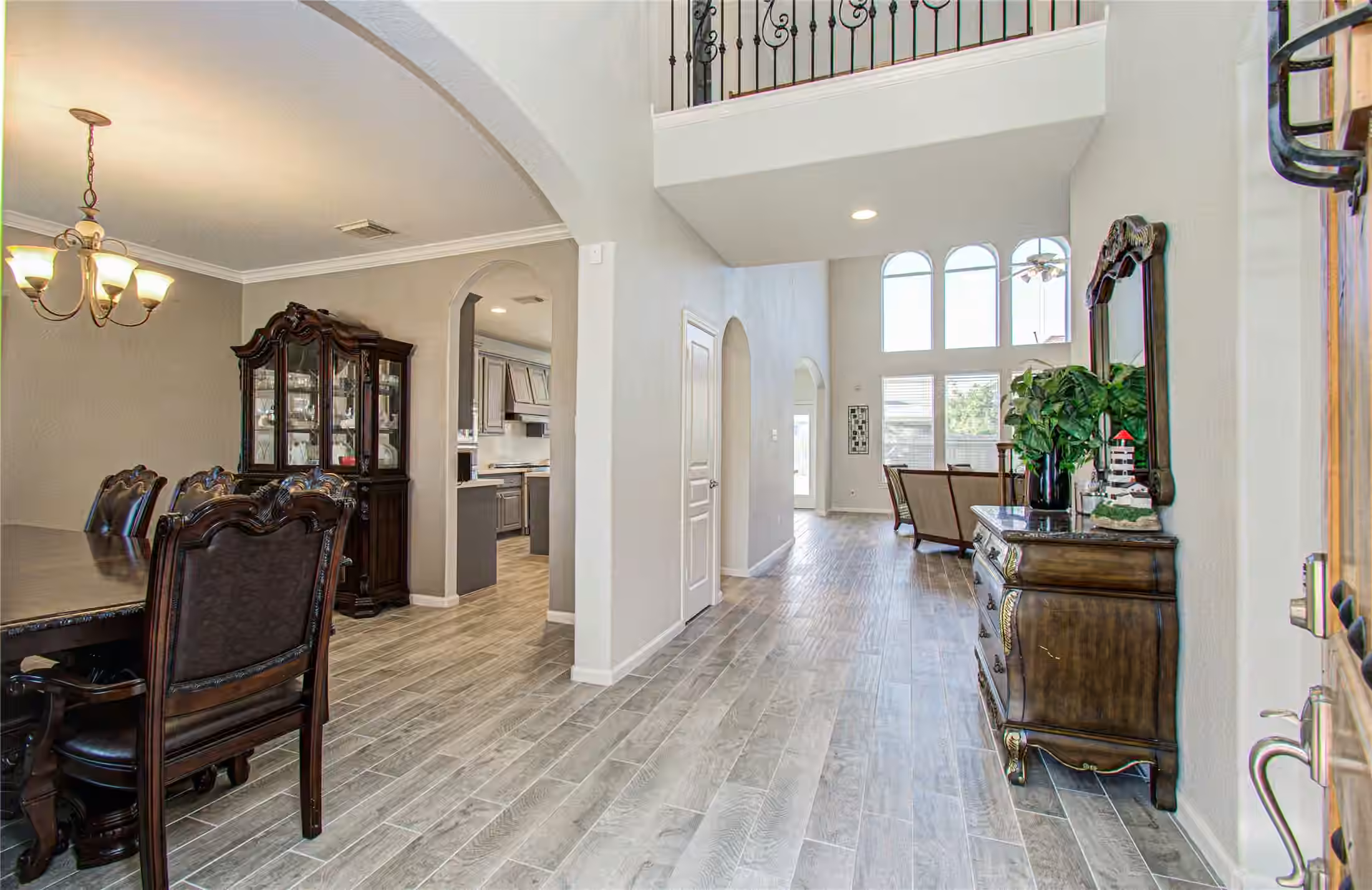 Photo 5 of 105 Hawke Bay Lane, Friendswood, TX