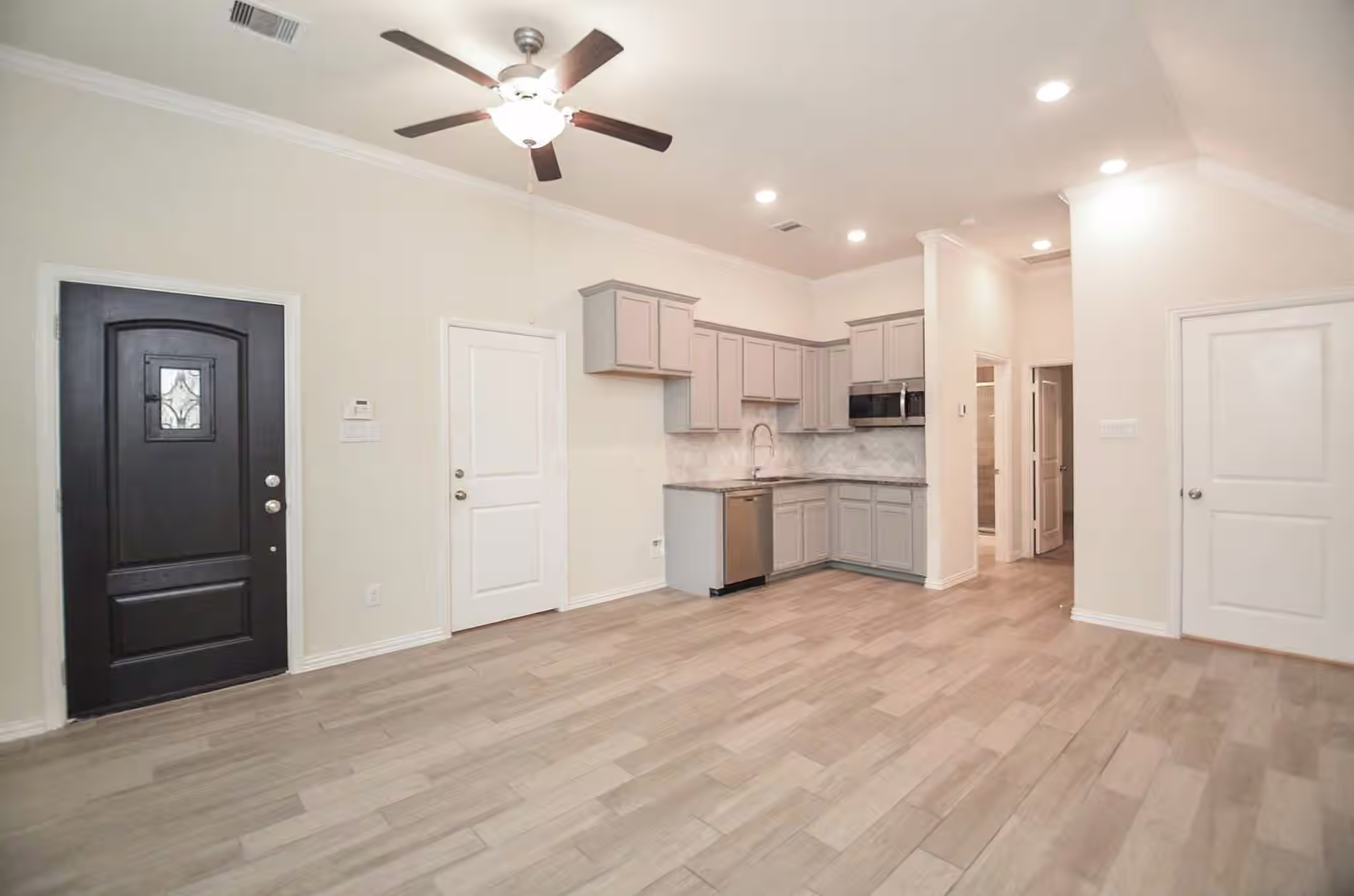 Photo 3 of 1111 Teamriddle Way, Richmond, TX