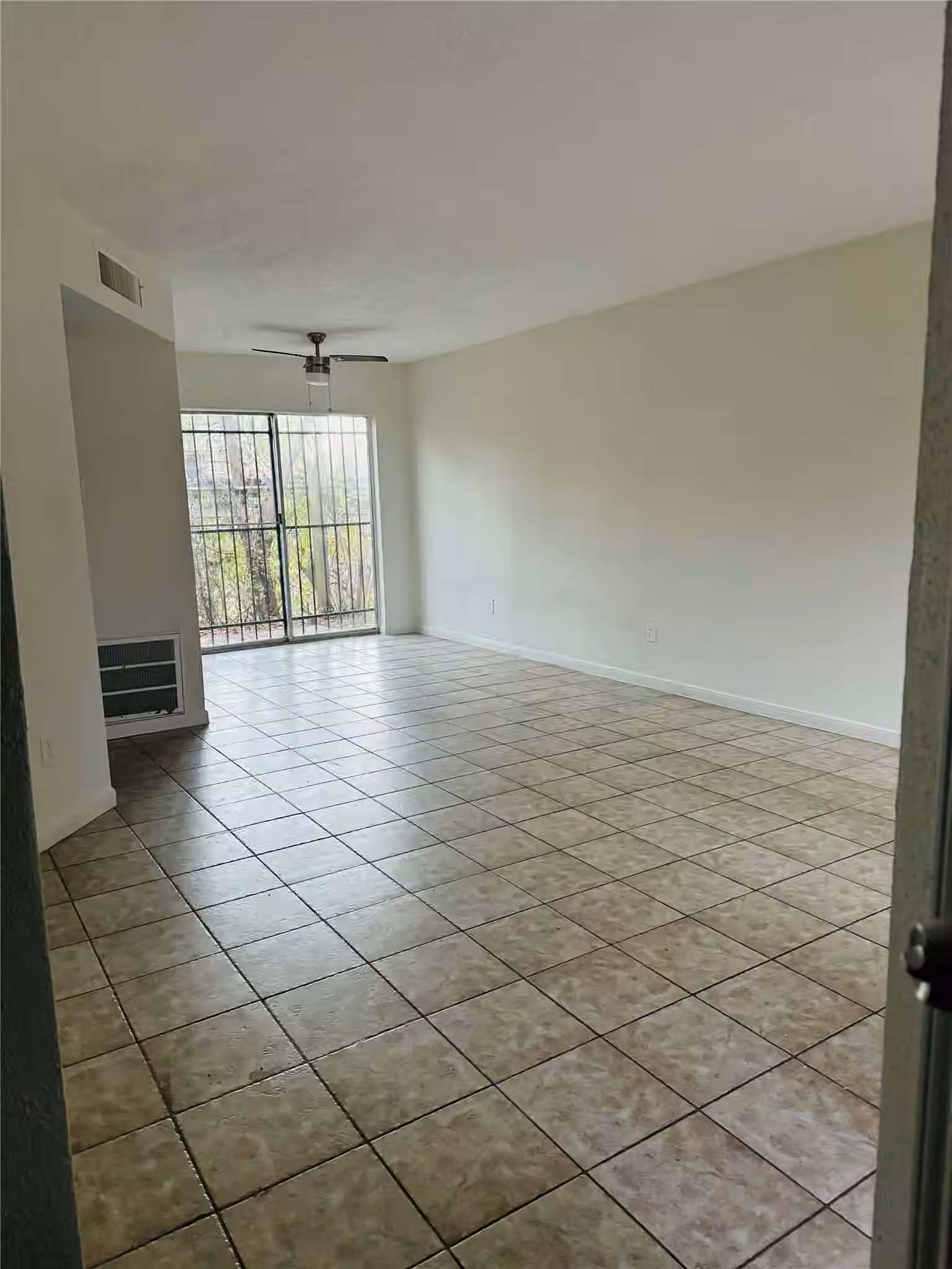 Photo 3 of 17210 Imperial Valley Drive 61, Houston, TX