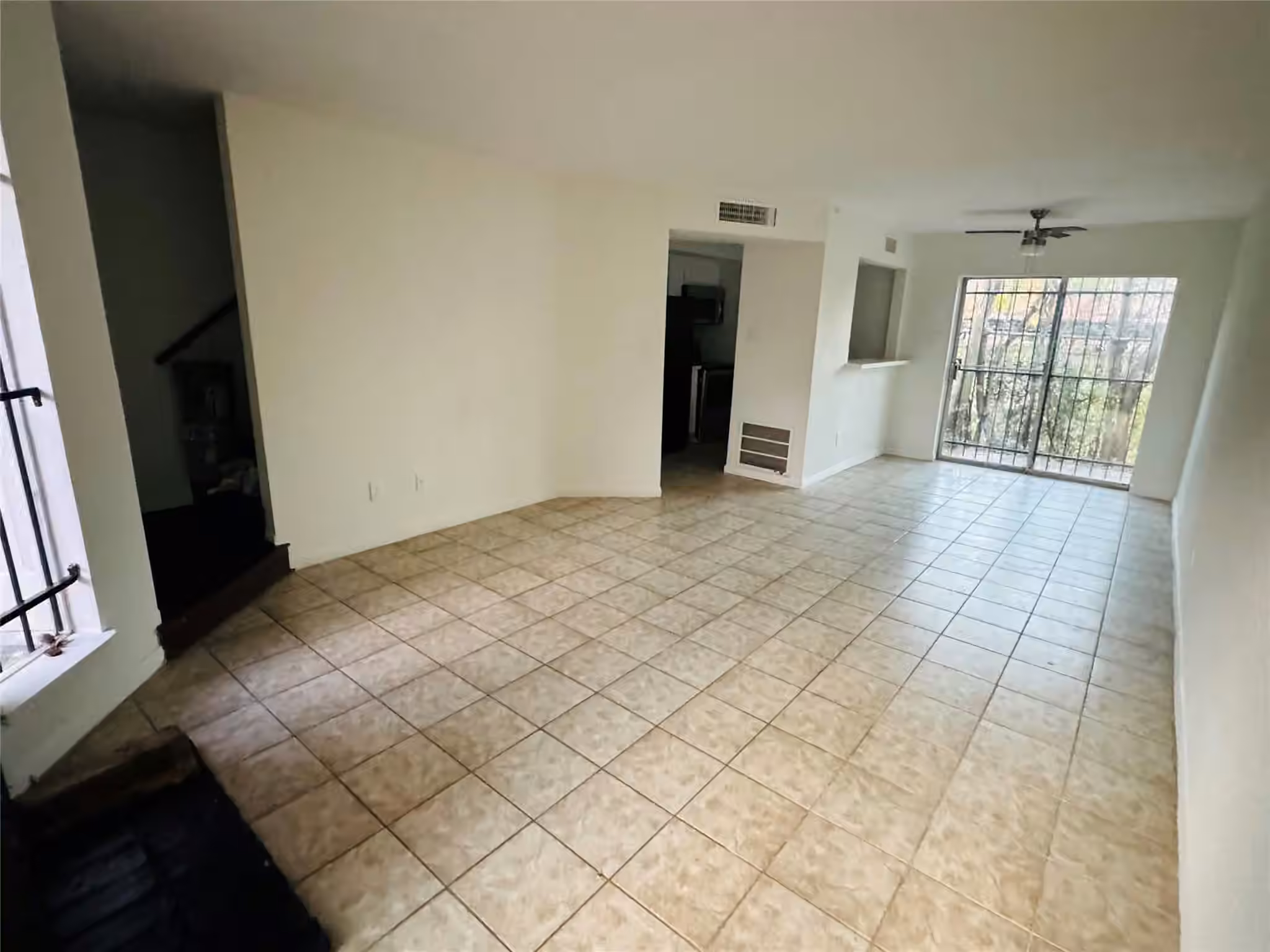 Photo 5 of 17210 Imperial Valley Drive 61, Houston, TX