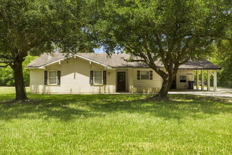 Photo 2 of 140 Friar Tuck Road, Shepherd, TX
