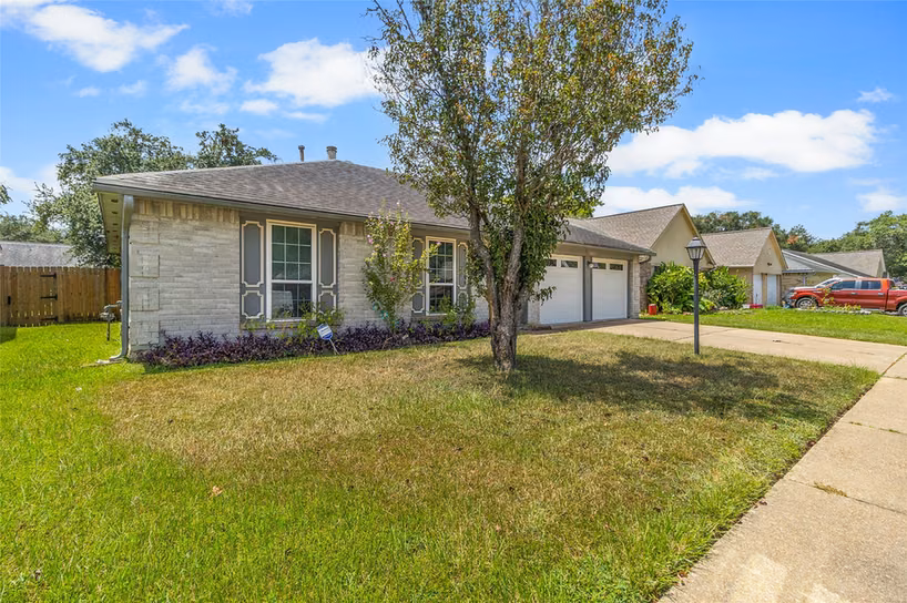 Photo 2 of 19319 Indian Grass Drive, Katy, TX
