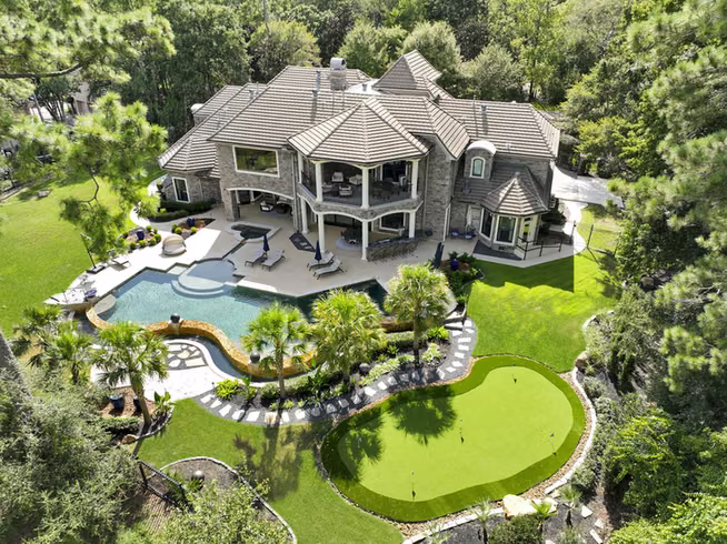 Photo of 26 Damask Rose Way, The Woodlands, TX
