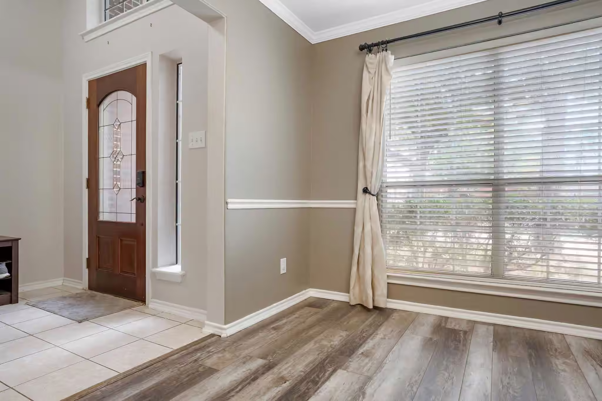 Photo 4 of 20915 Sandy Briar Court, Spring, TX
