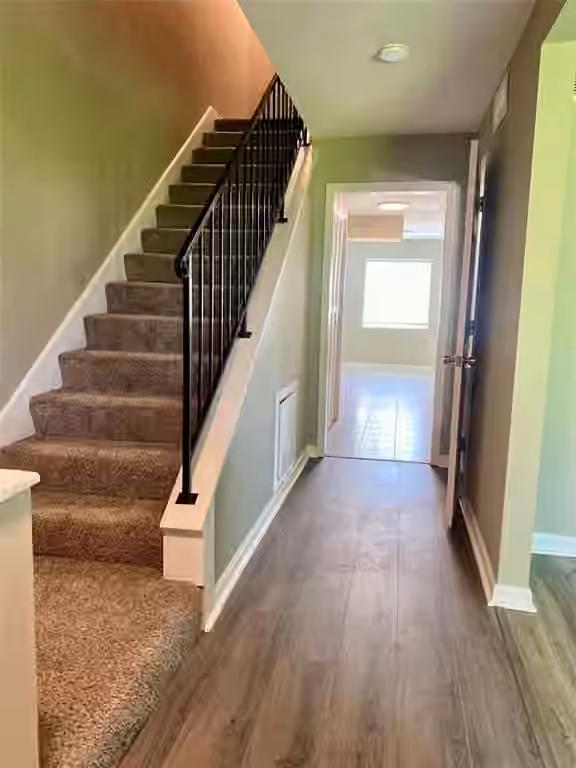 Photo 4 of 8922 Glacier Avenue, Texas City, TX