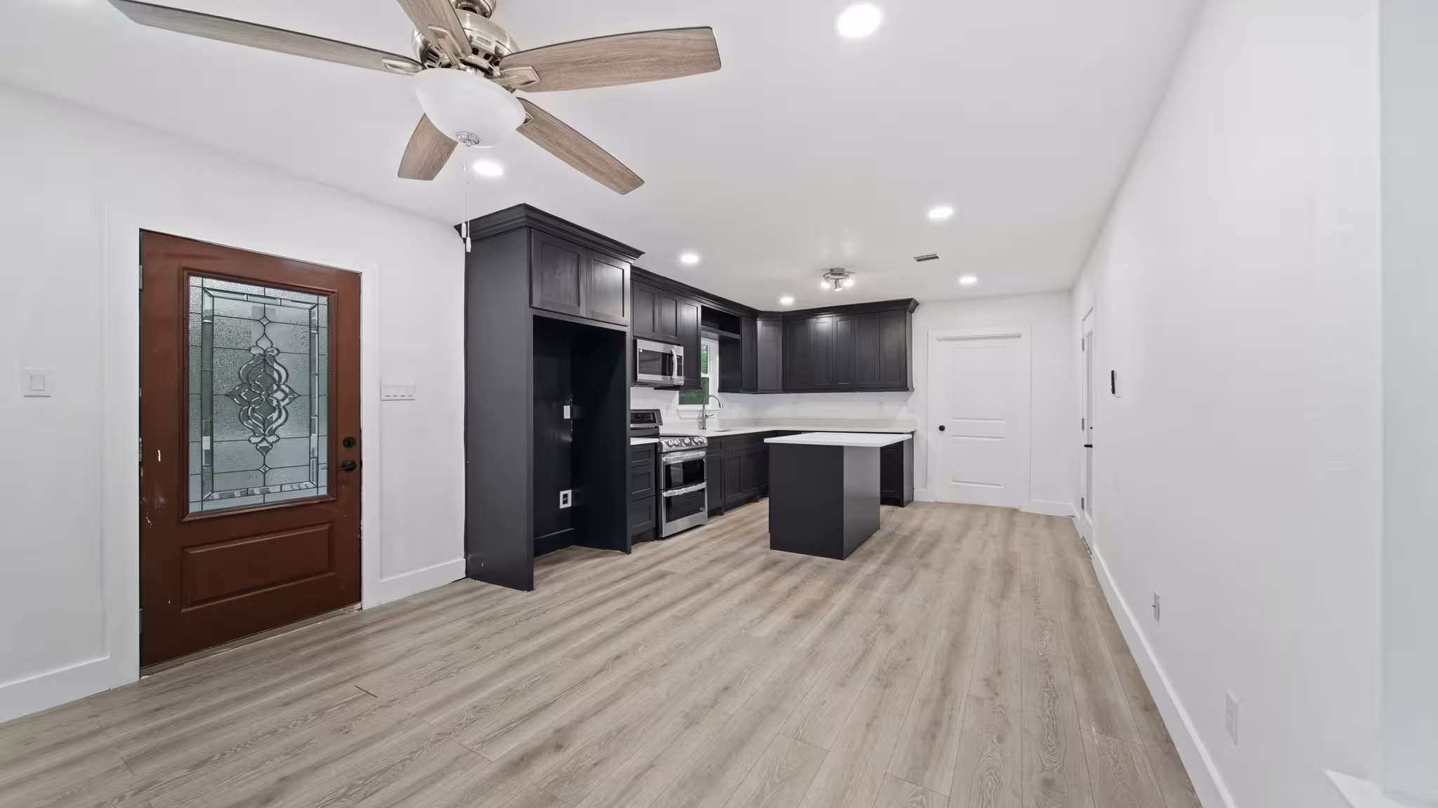 Photo 7 of 17411 Rolling Hill Lane, Waller, TX