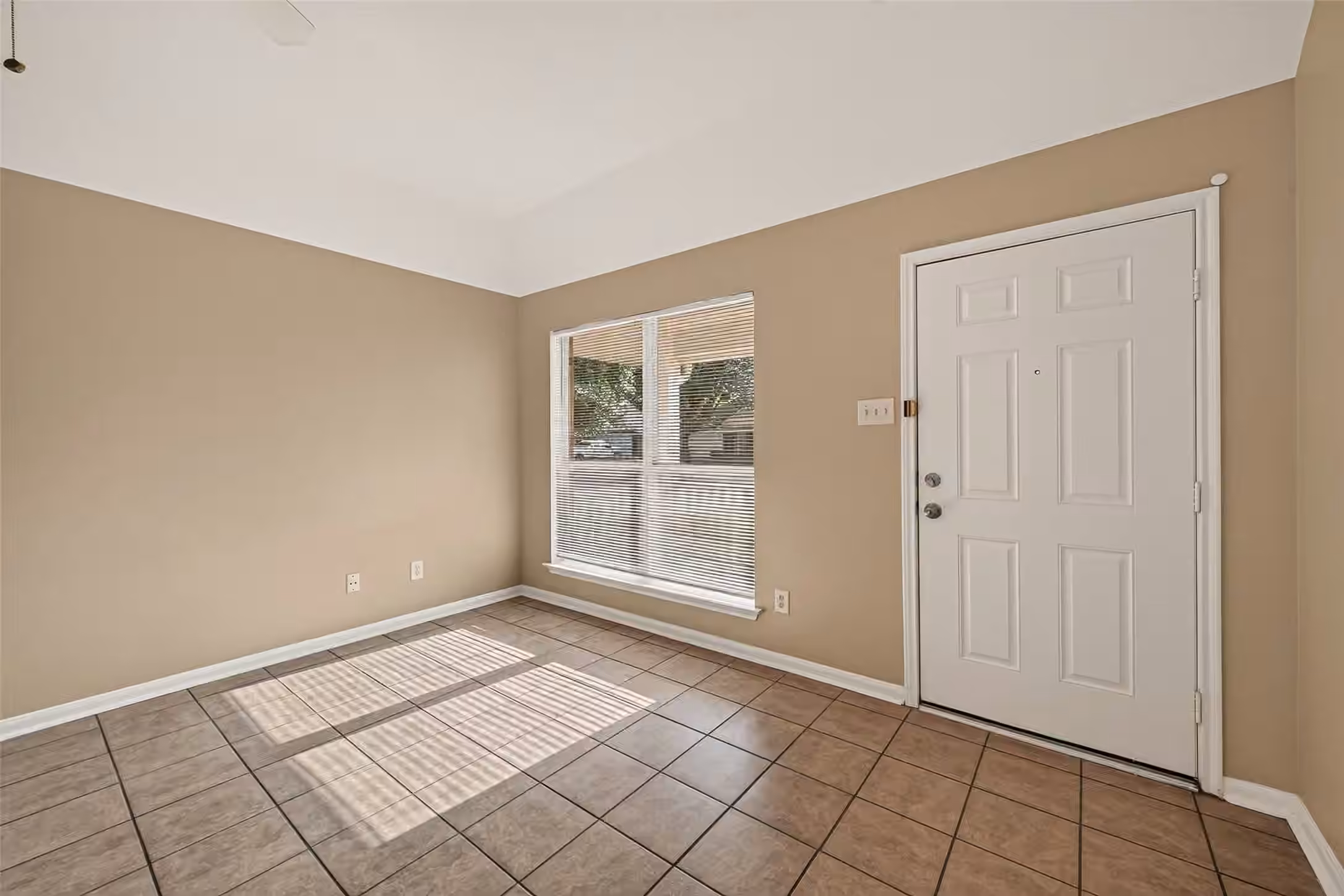 Photo 6 of 3418 W Rainmill Drive, Katy, TX
